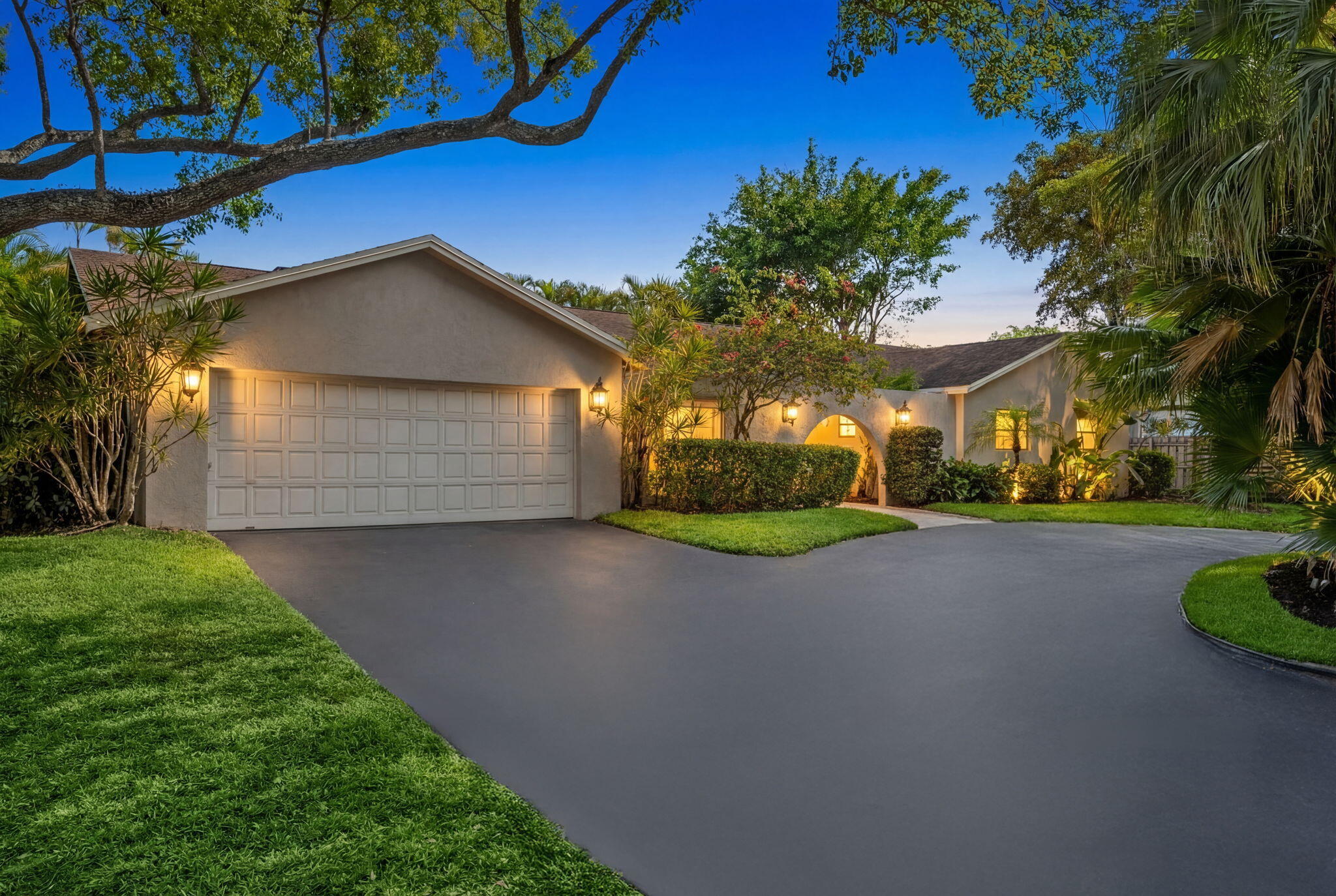 3BR – SingleFamilyResidence at 8730 Lake Dasha Terrace