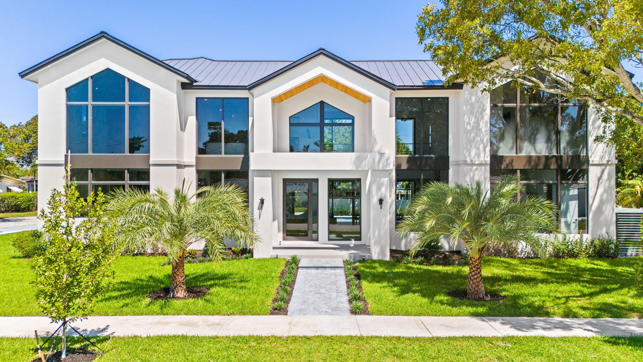 5BR – SingleFamilyResidence at 2625 NE 29th Court
