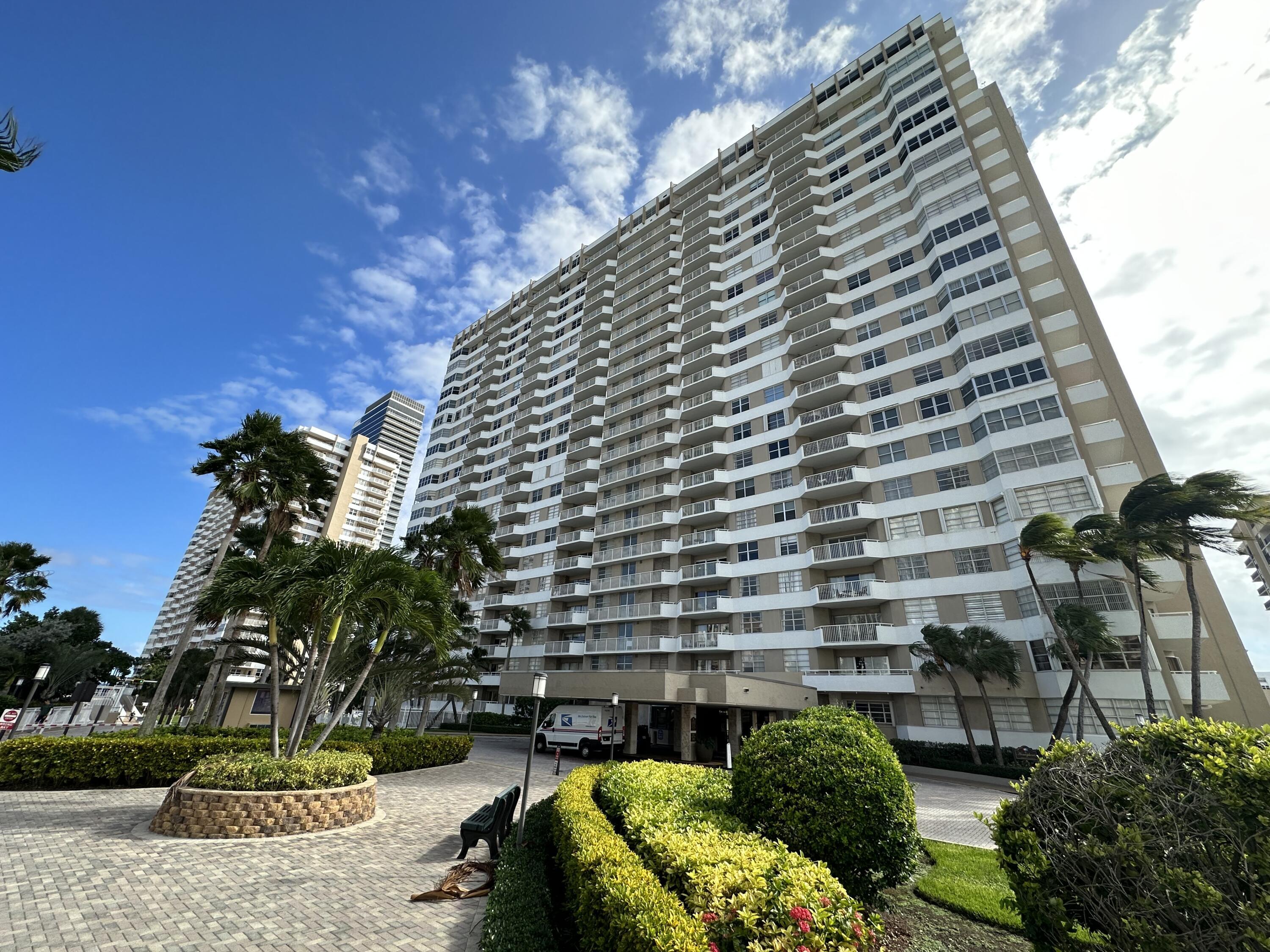 1BR – Condominium at 1985 S Ocean Drive #21a