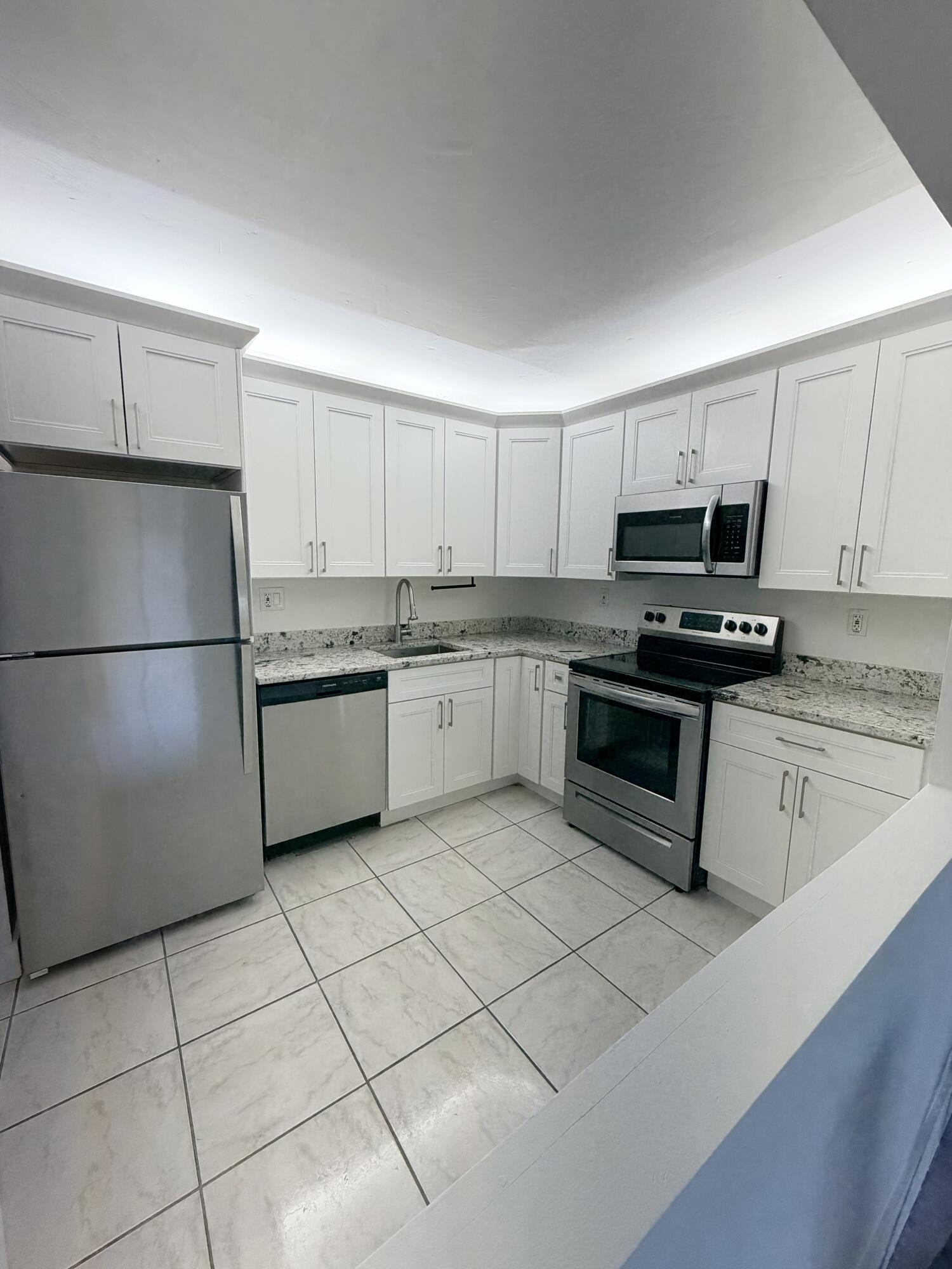 2BR – Condominium at 9235 SW 8th Street #512