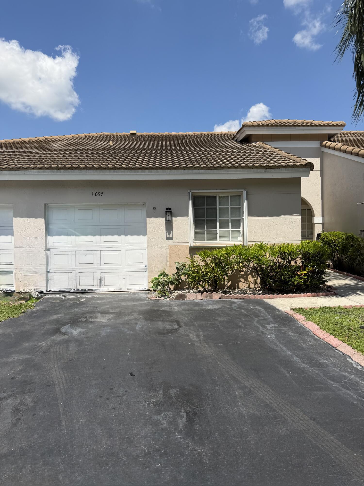 2BR – RNT at 11697 SW 19th Street
