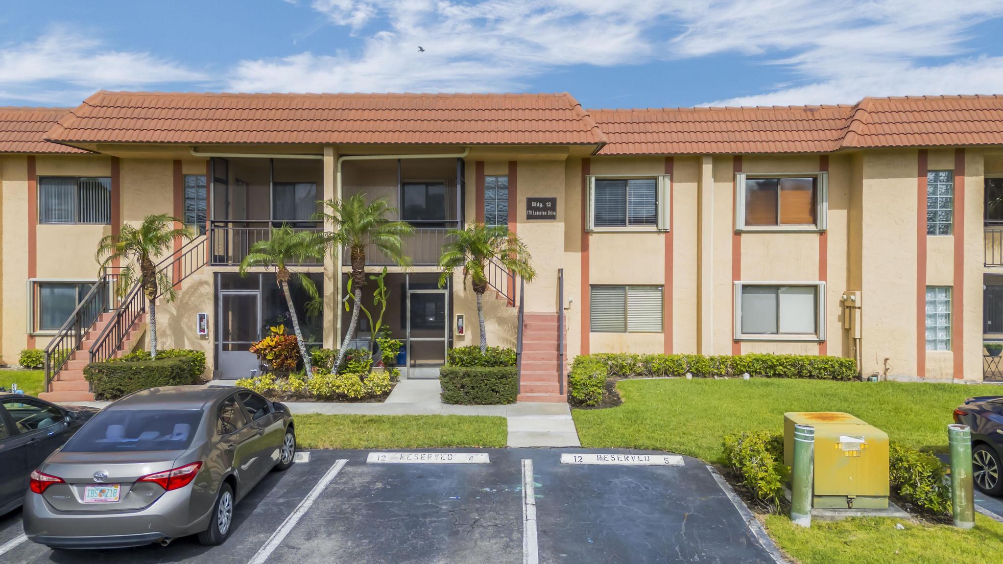 2BR – Condominium at 170 Lakeview Drive #203