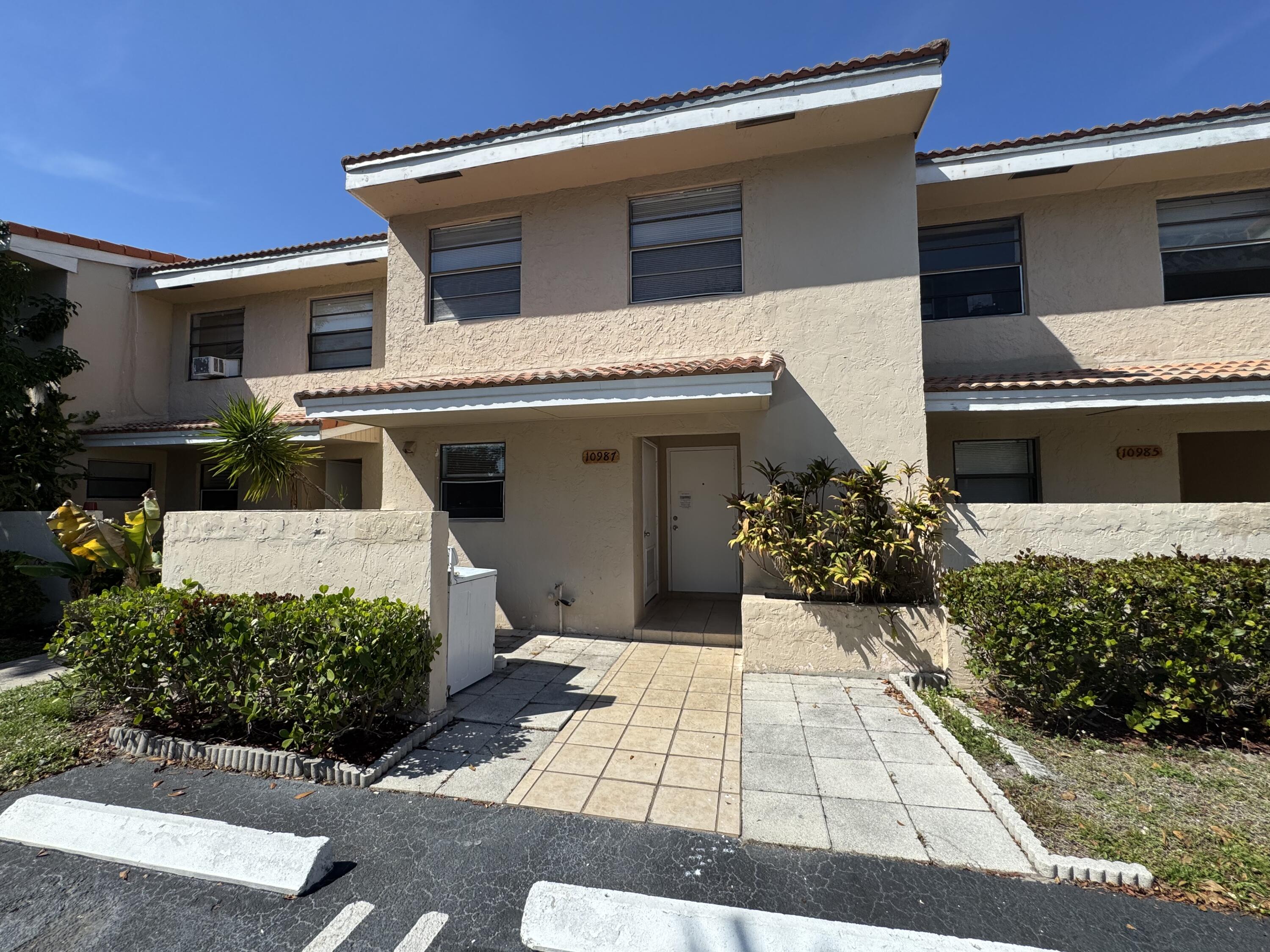3BR – Townhouse at 10987 Royal Palm Boulevard #9