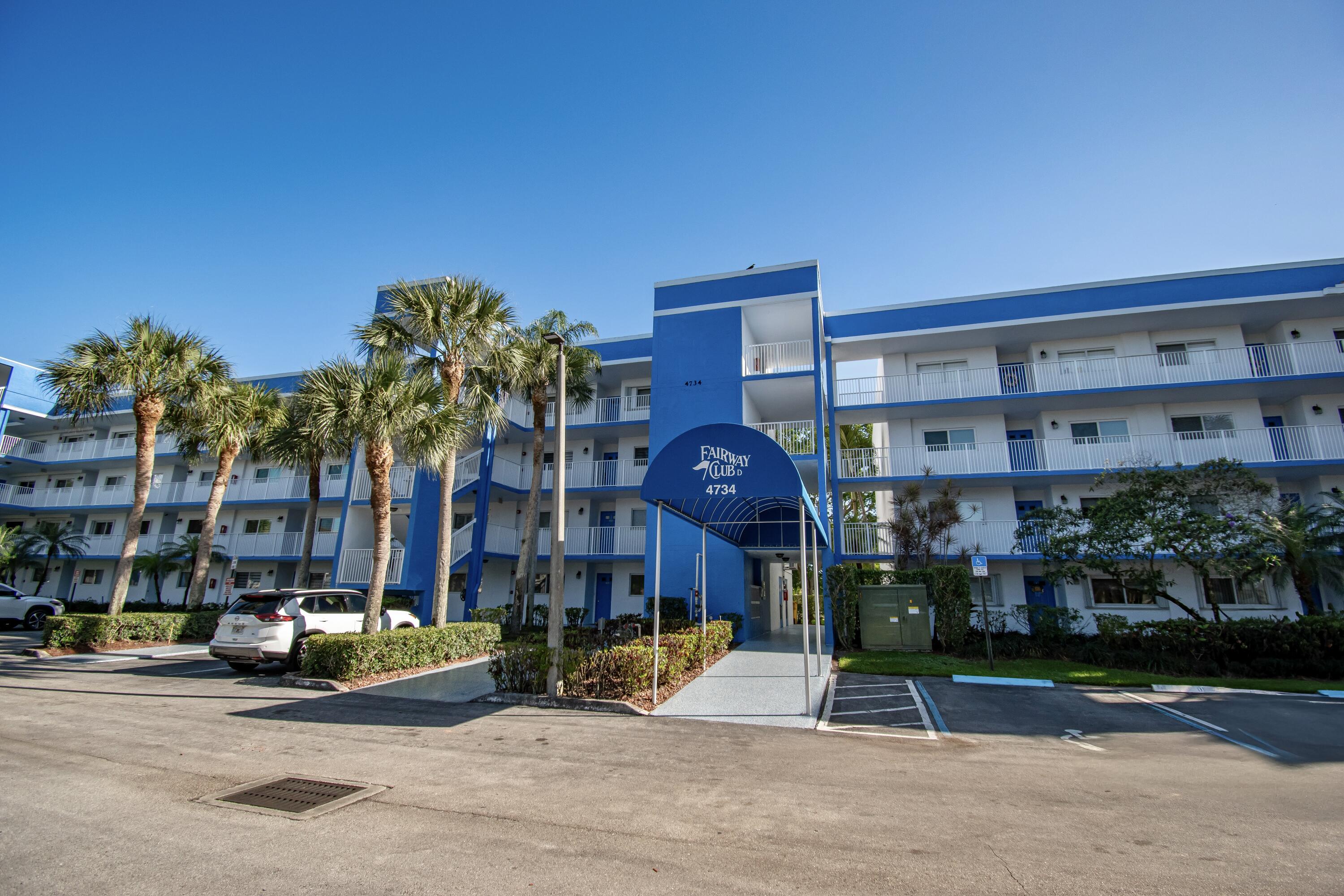 2BR – Condominium at 4734 Lucerne Lakes Boulevard E #301