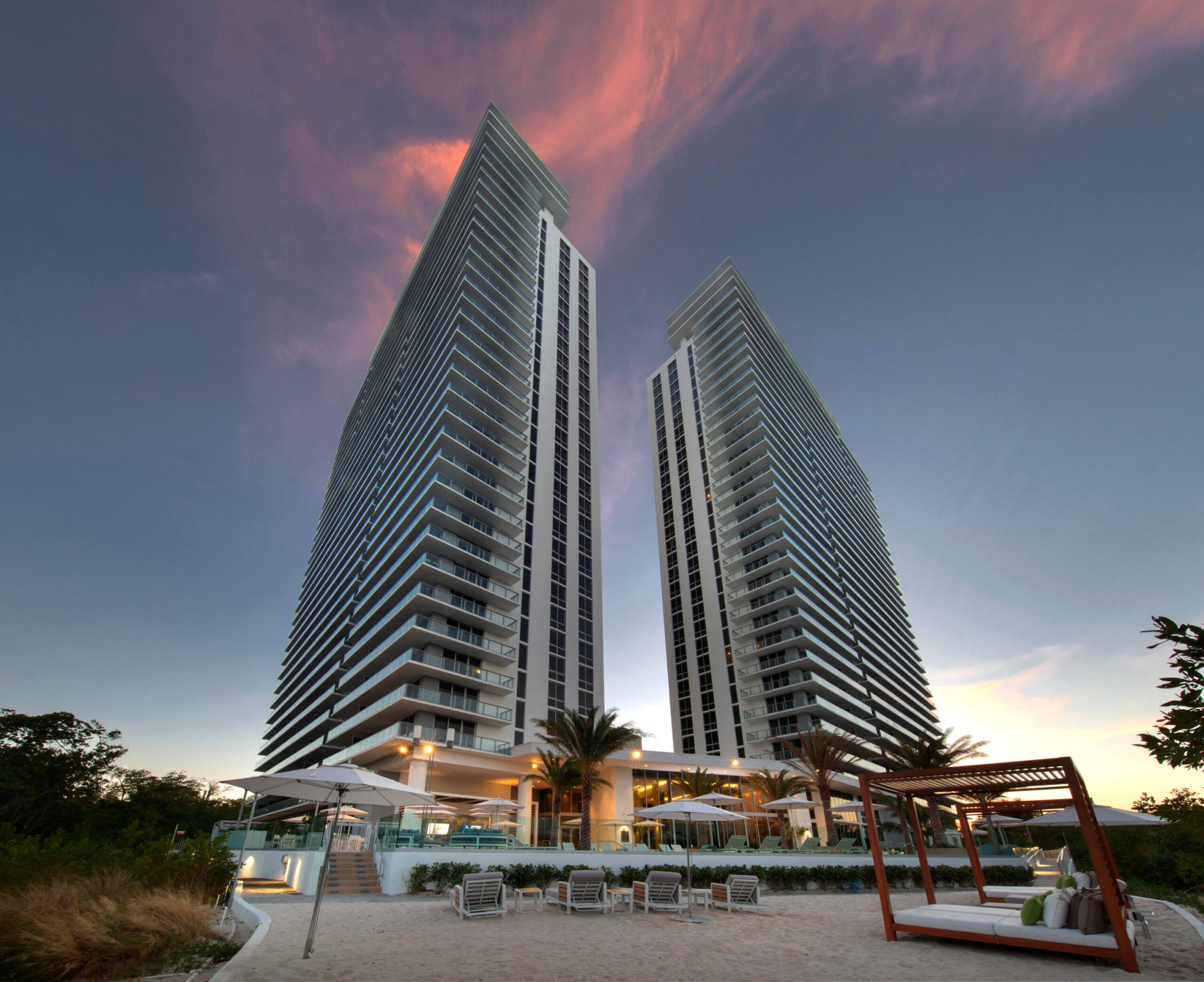 2BR – Condominium at 16385 Biscayne Boulevard #2516