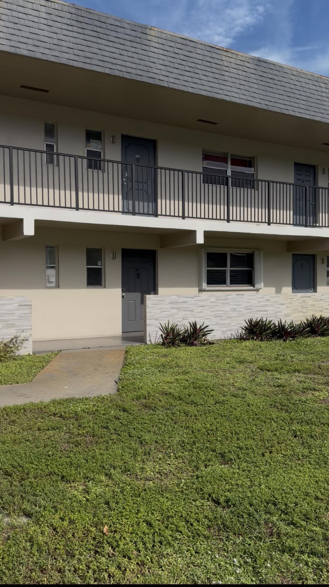 2BR – Apartment at 8001 Fairview Drive #106