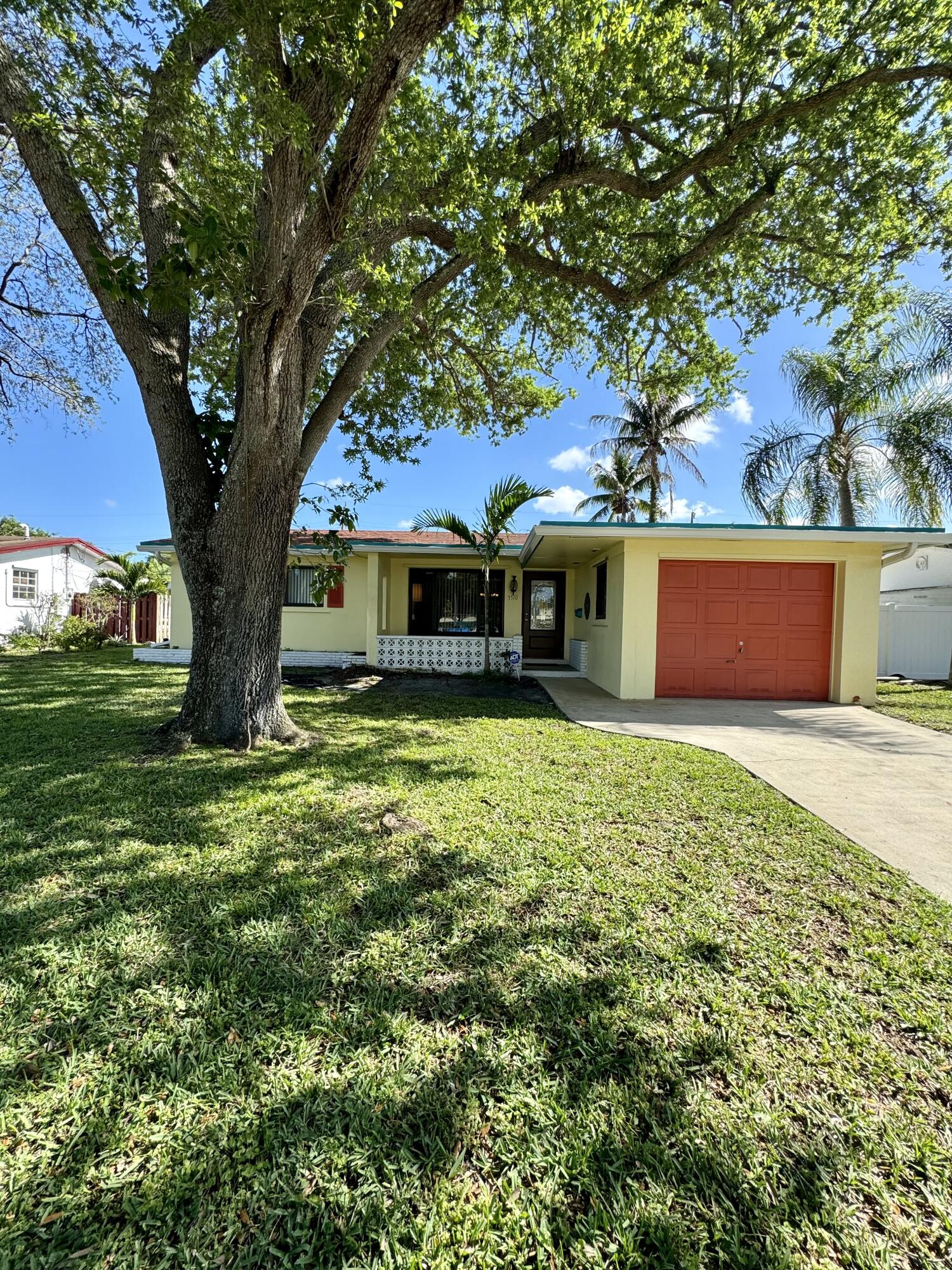 3BR – SingleFamilyResidence at 3510 Taft Street