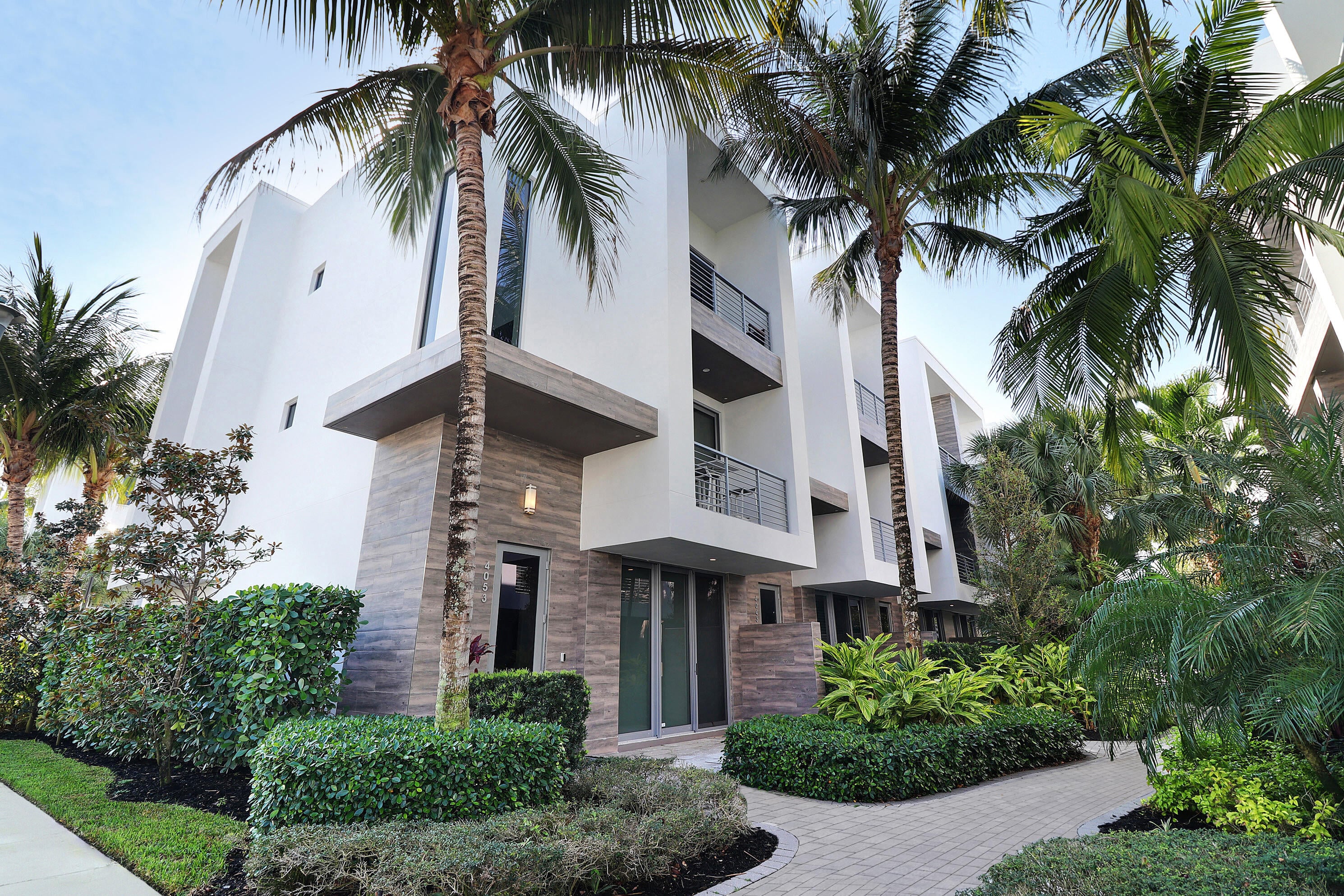 2BR – Townhouse at 4033 NW 17th Way