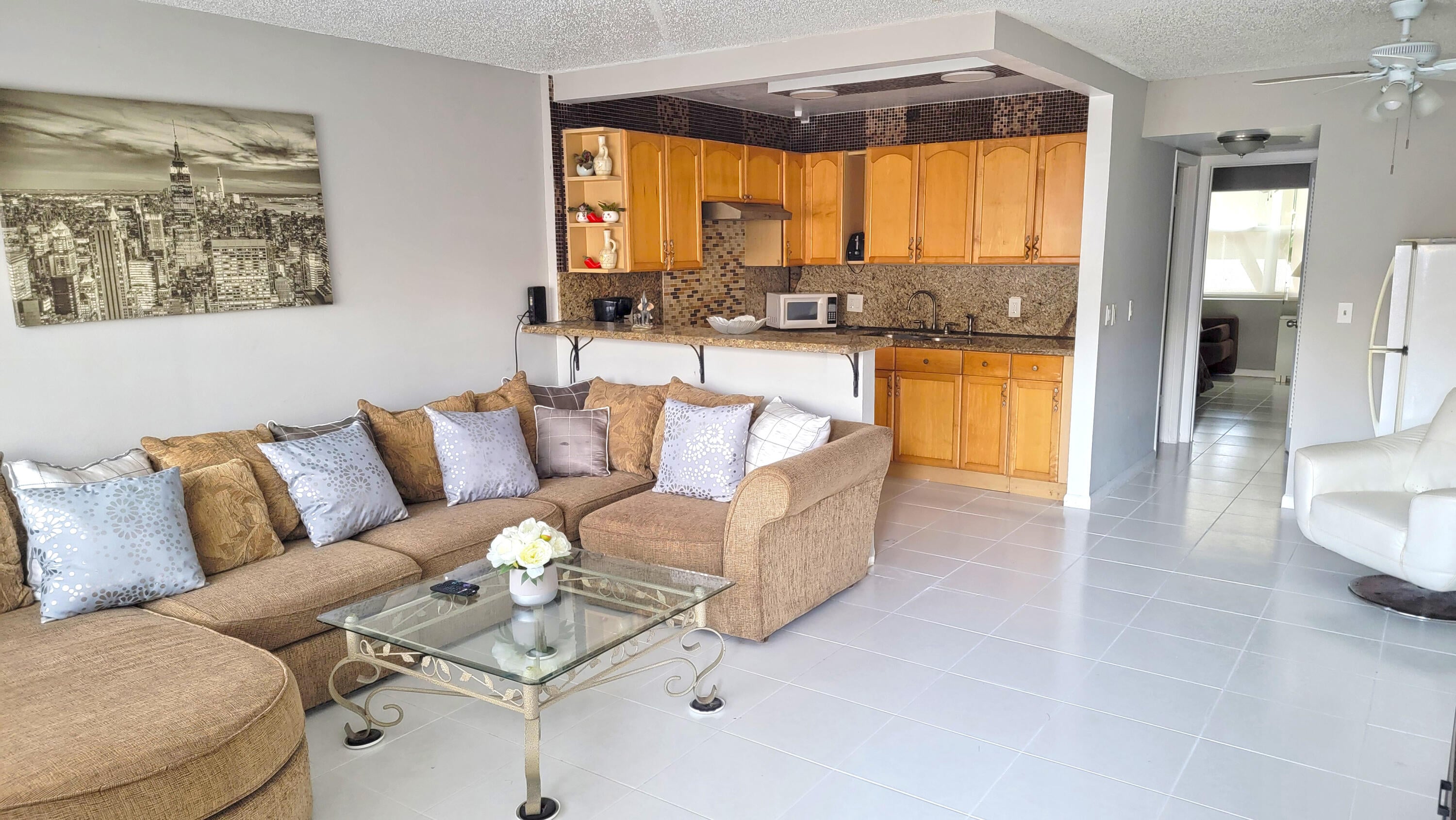1BR – Condominium at 5 Newport A
