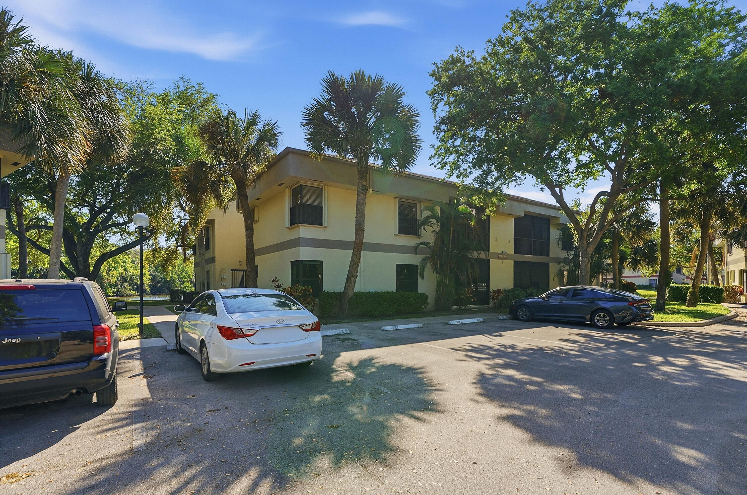 2BR – Condominium at 2928 Carambola Circle S