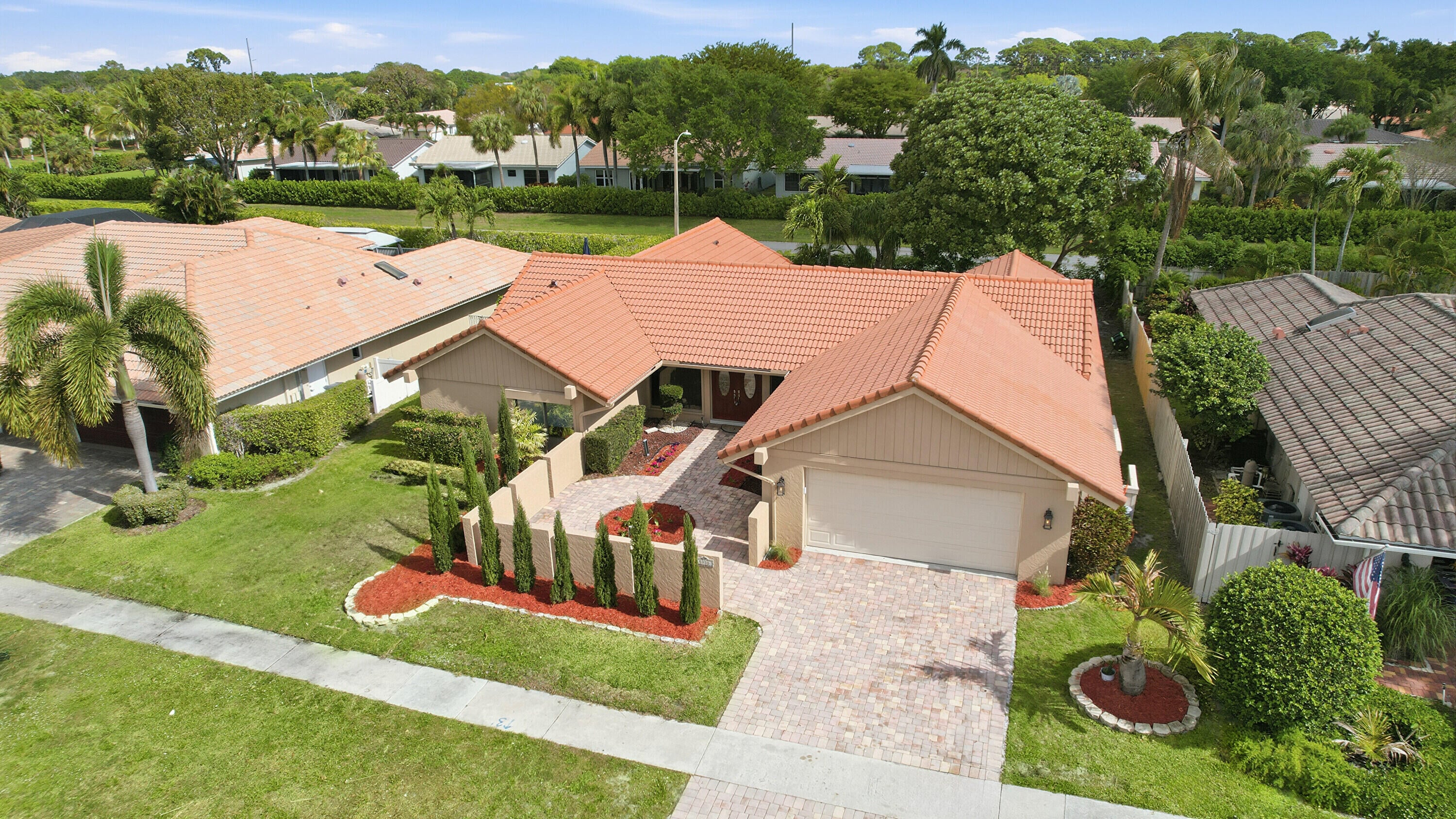 3BR – SingleFamilyResidence at 5935 Glenbrook Drive