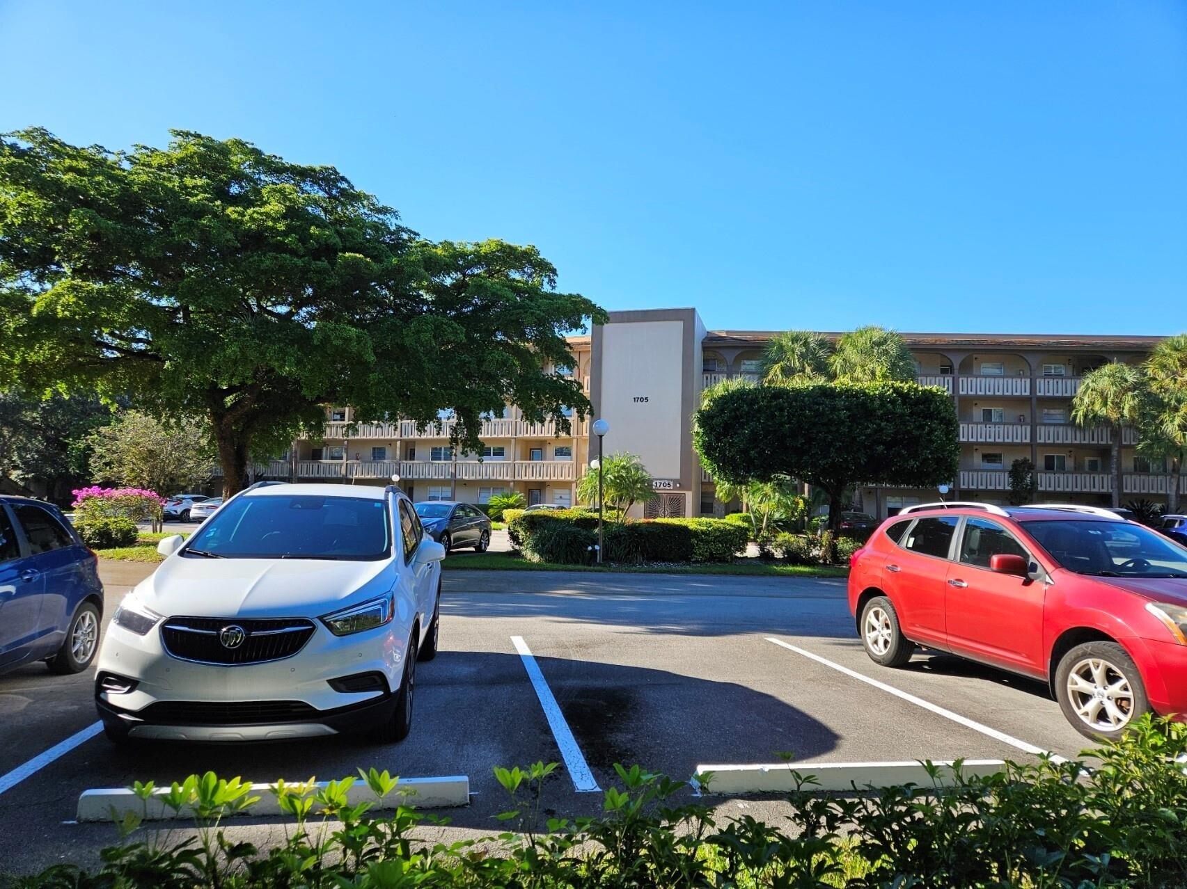 2BR – Condominium at 1705 Andros Isle #O3