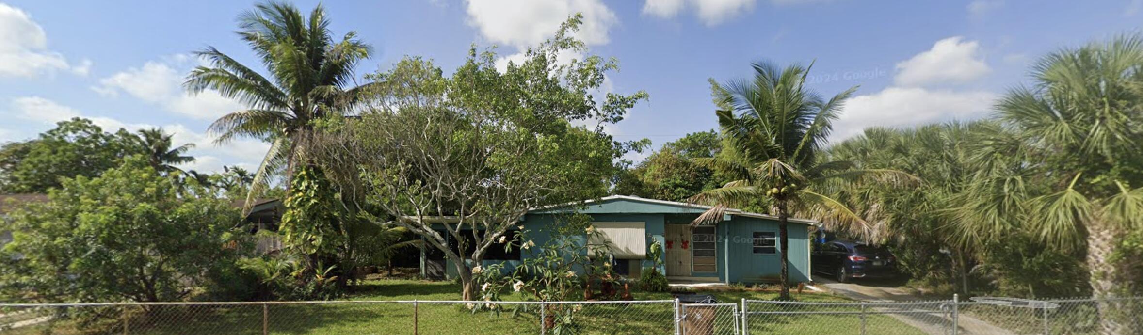 3BR – SingleFamilyResidence at 236 NE 43rd Street