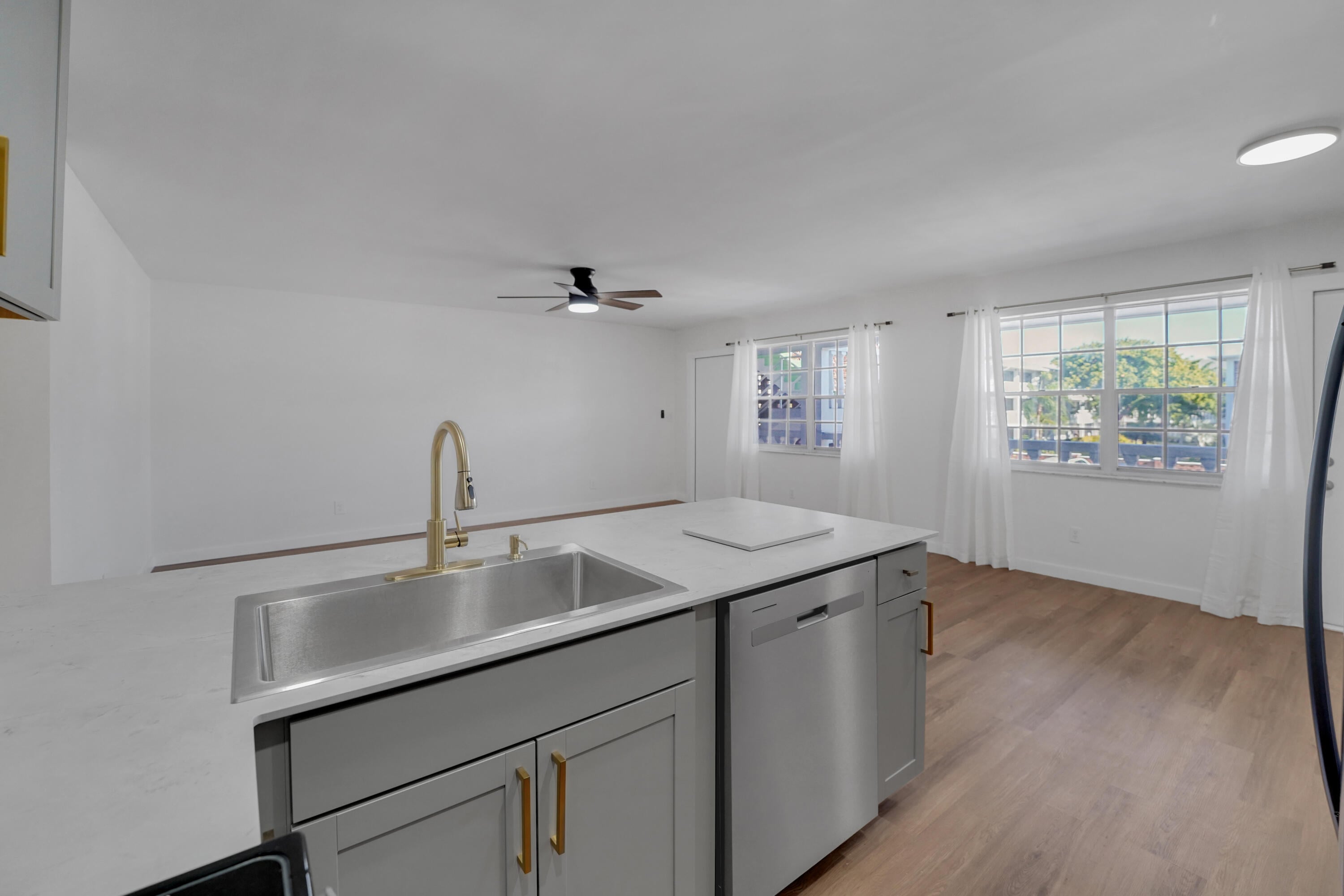 2BR – Condominium at 5203 NE 24th Terrace #B207
