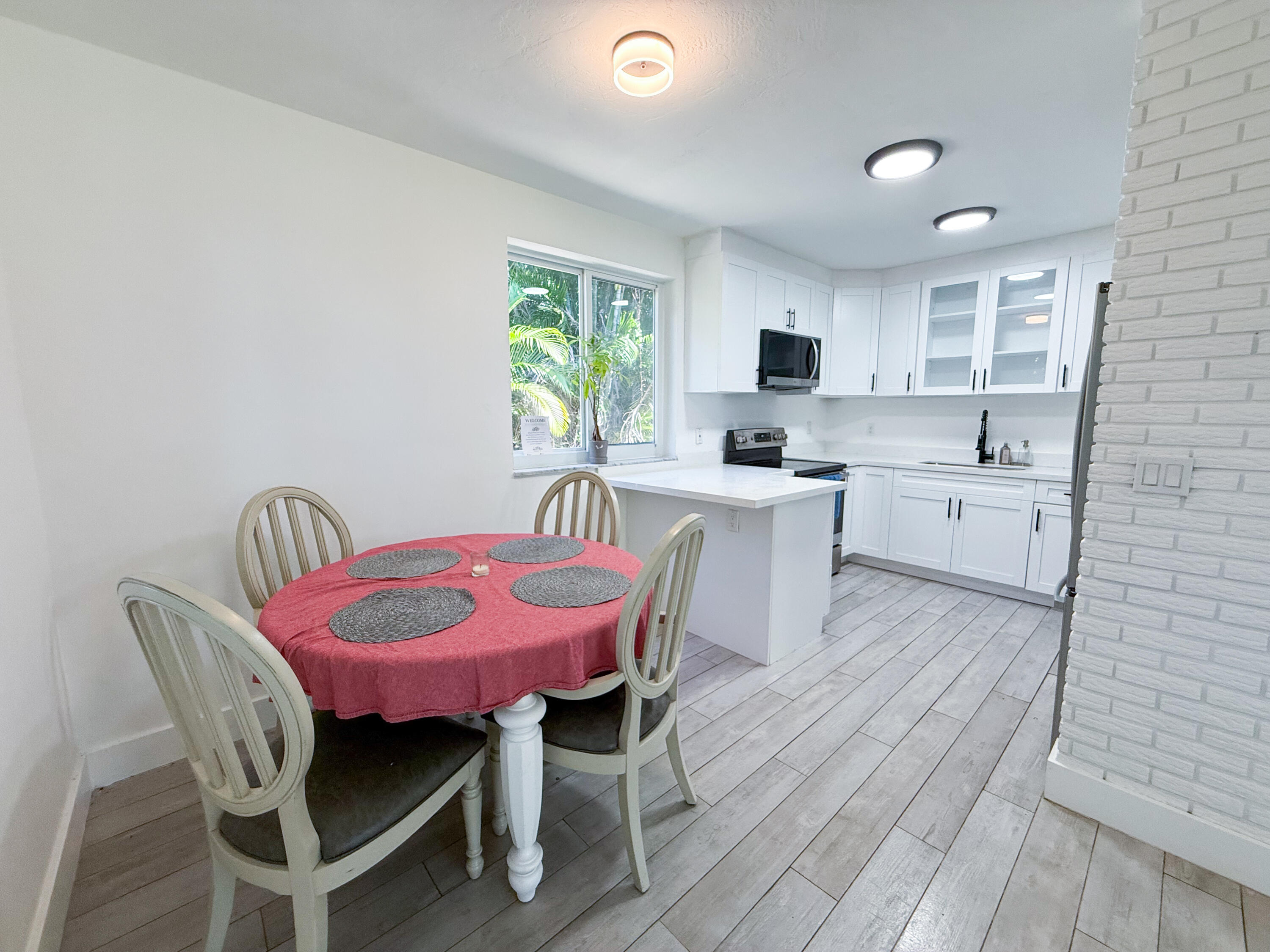 3BR – SingleFamilyResidence at 2823 Polk Street