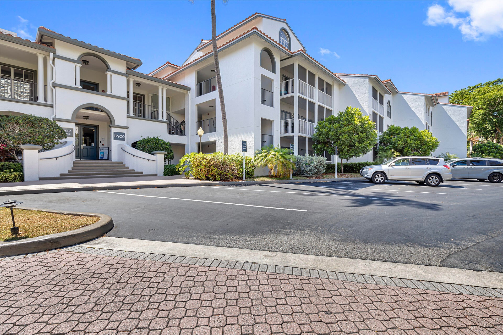 2BR – Condominium at 17900 NE 31st Court #1302