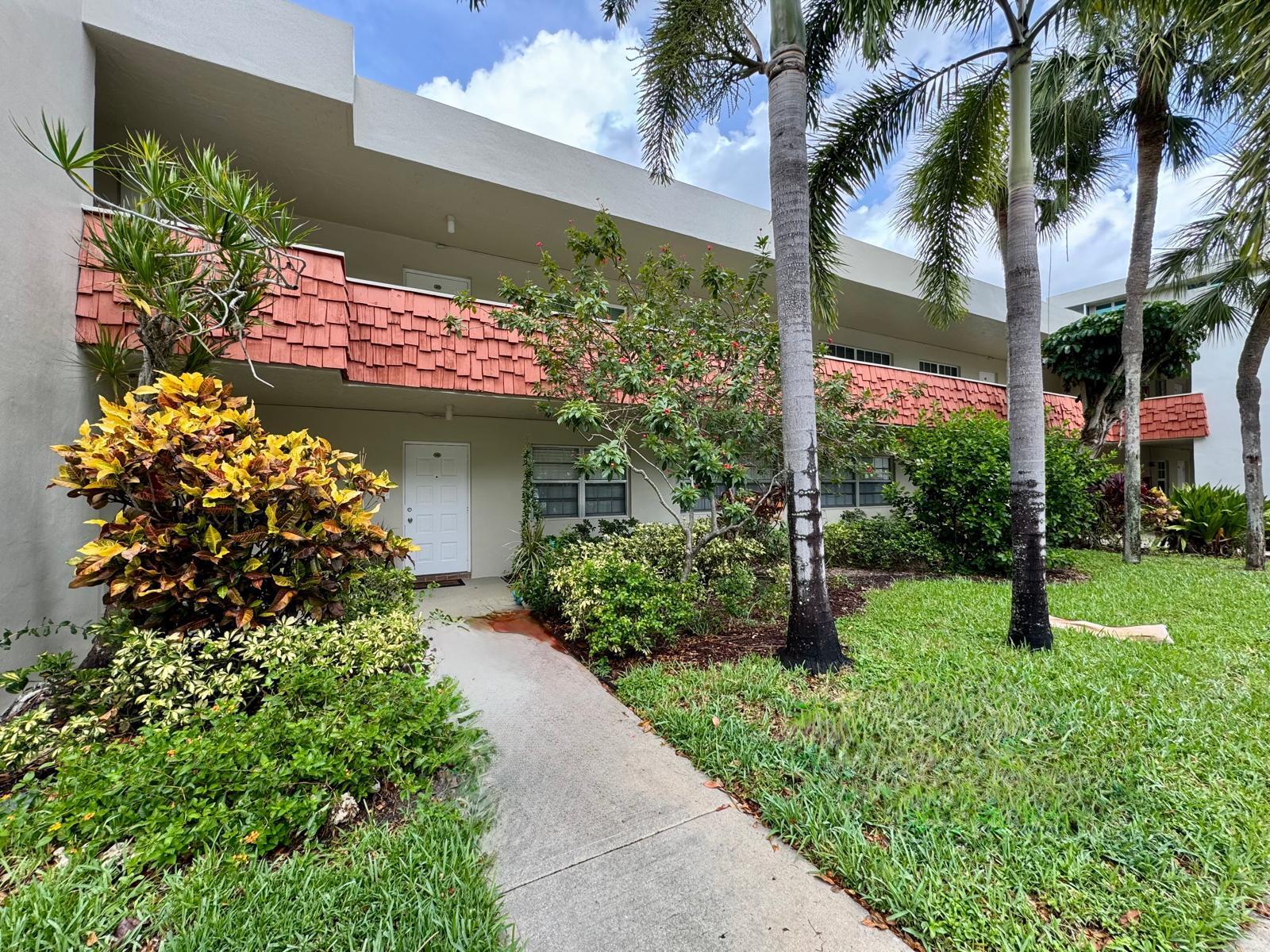 3BR – Condominium at 901 Cypress Terrace #103