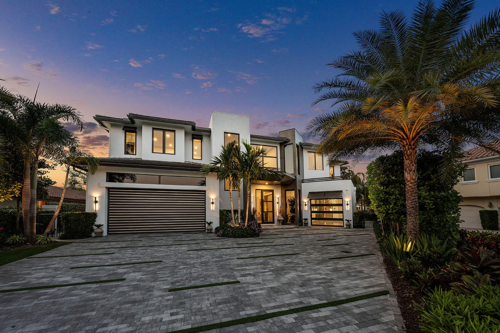 5BR – SingleFamilyResidence at 117 Thatch Palm Cove
