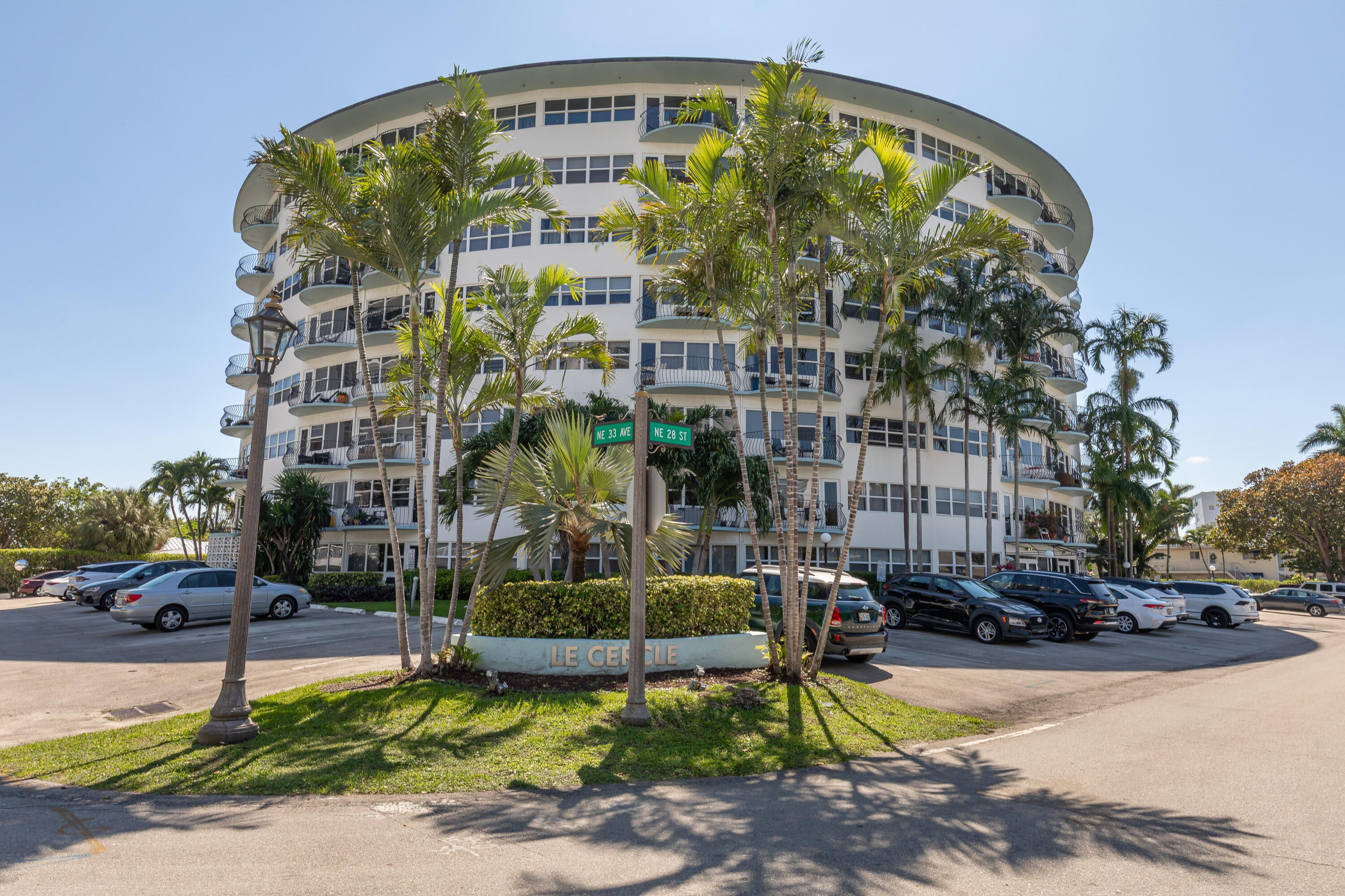 2BR – Condominium at 3250 NE 28th Street #404