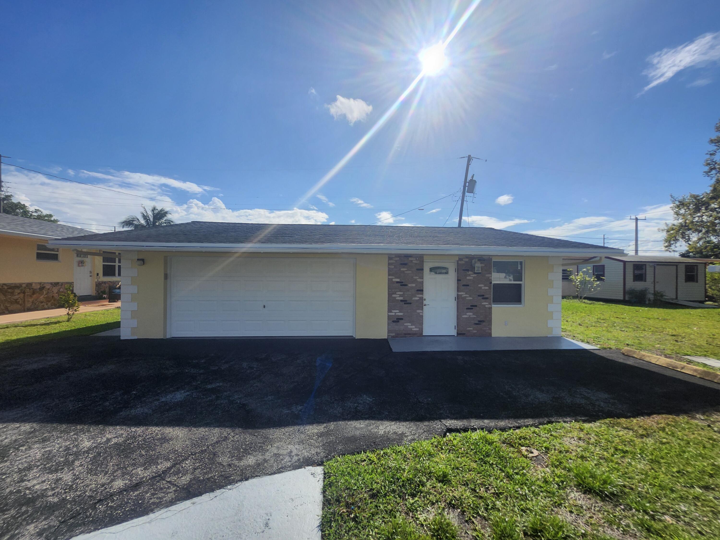 1BR – Apartment at 511 N 60th Way #East Apartment