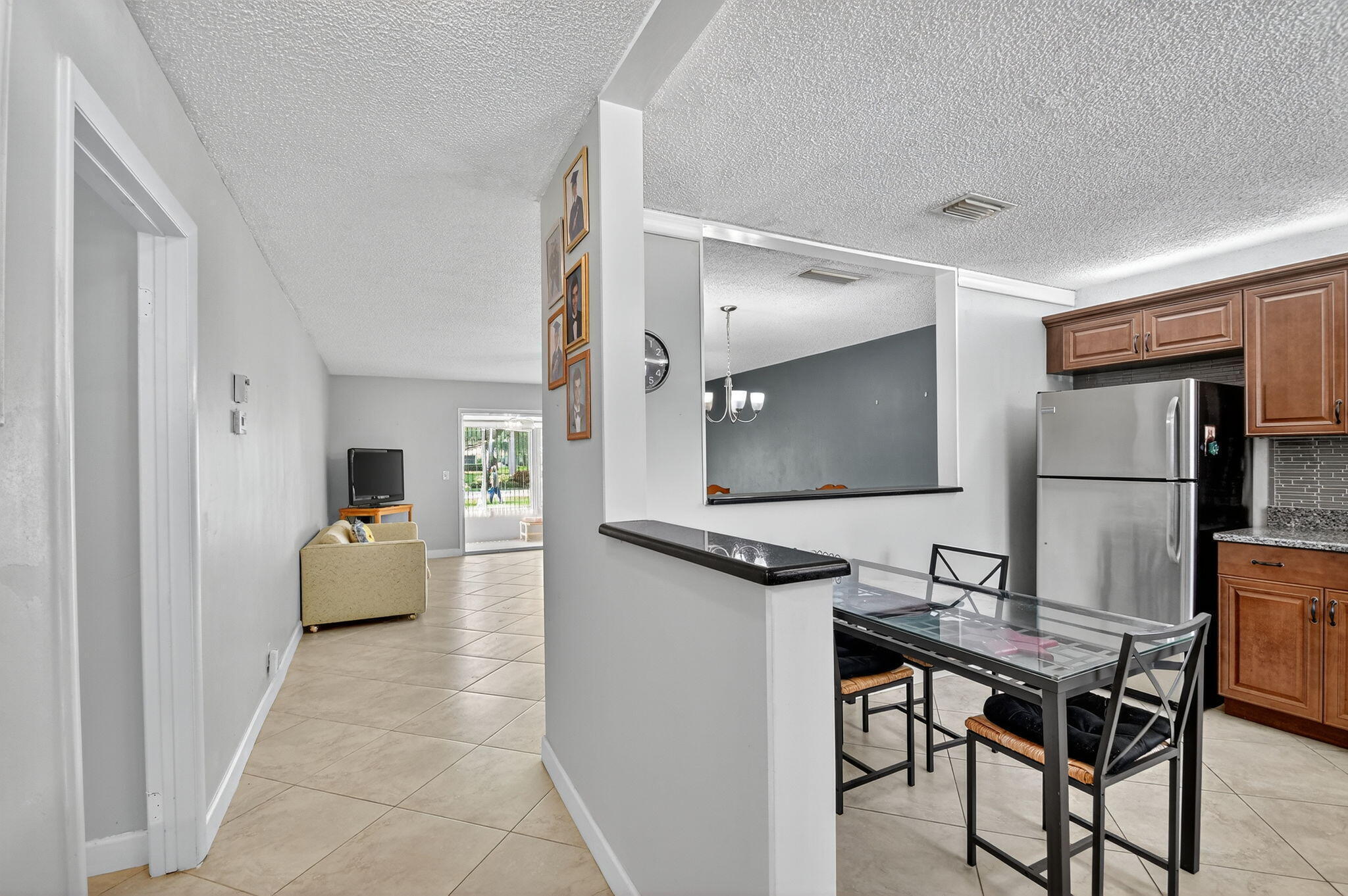 1BR – RES at 165 Amherst Lane