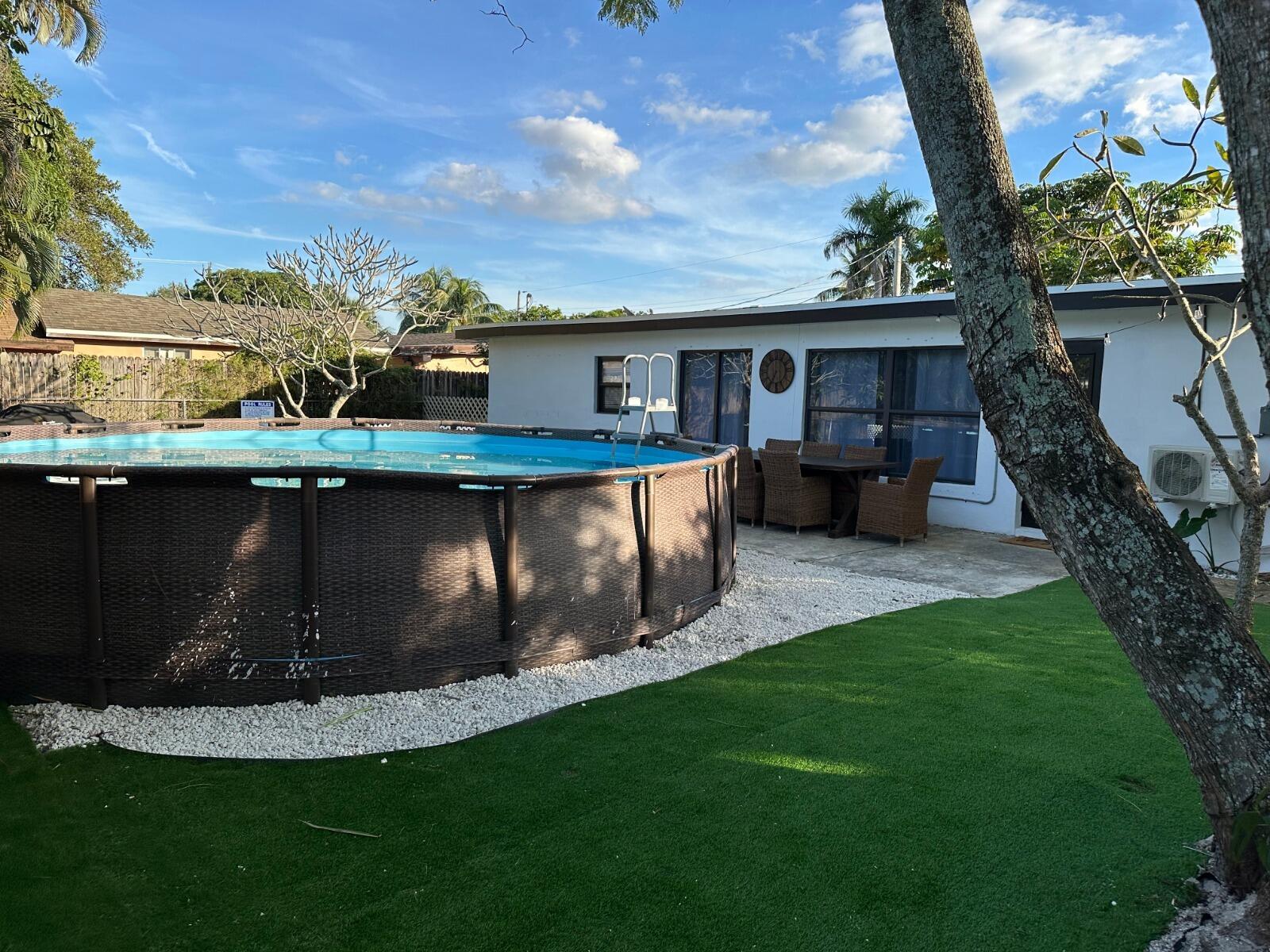 5BR – SingleFamilyResidence at 5131 SW 6th Court