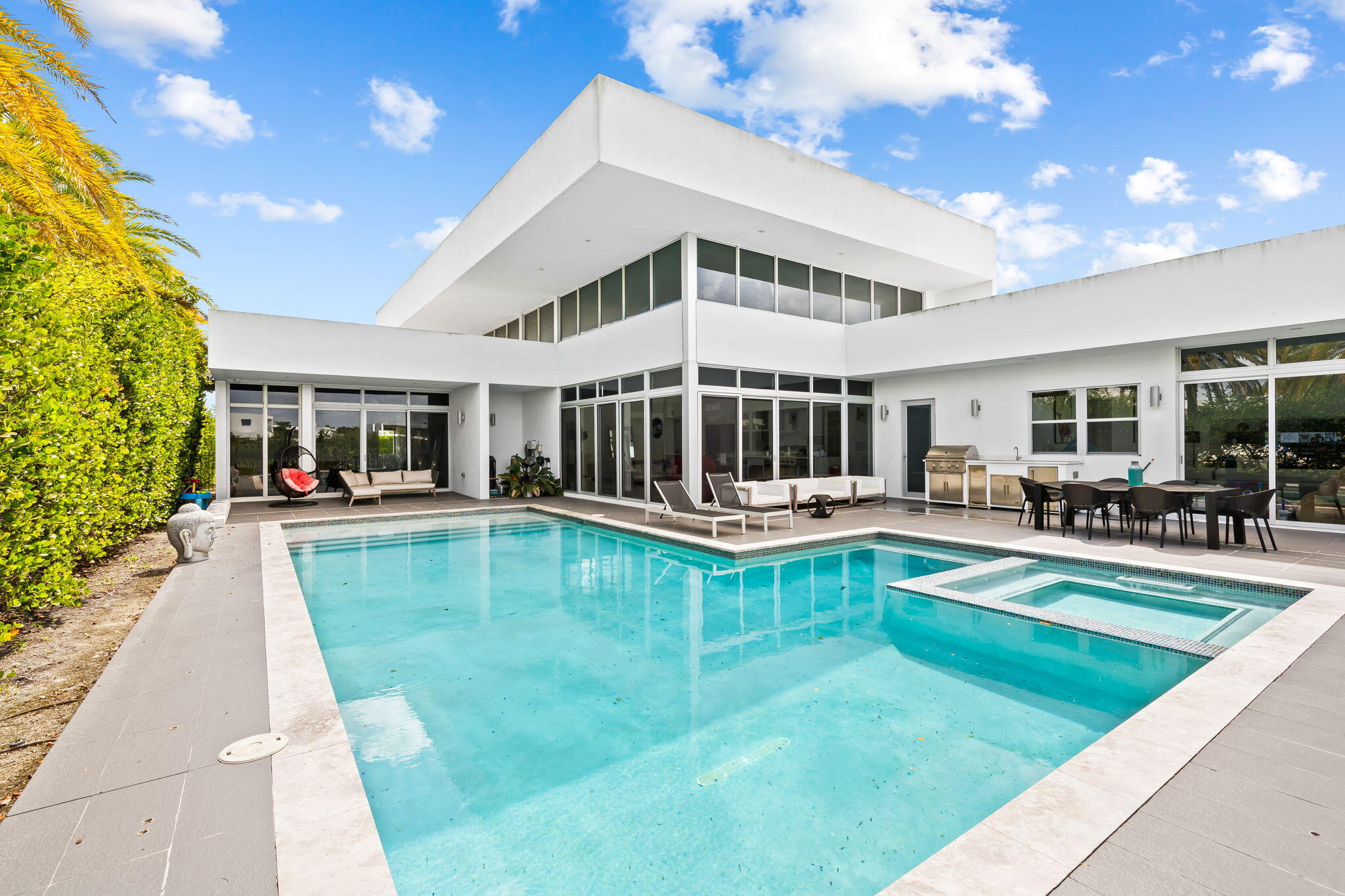 5BR – SingleFamilyResidence at 16758 Natures Way
