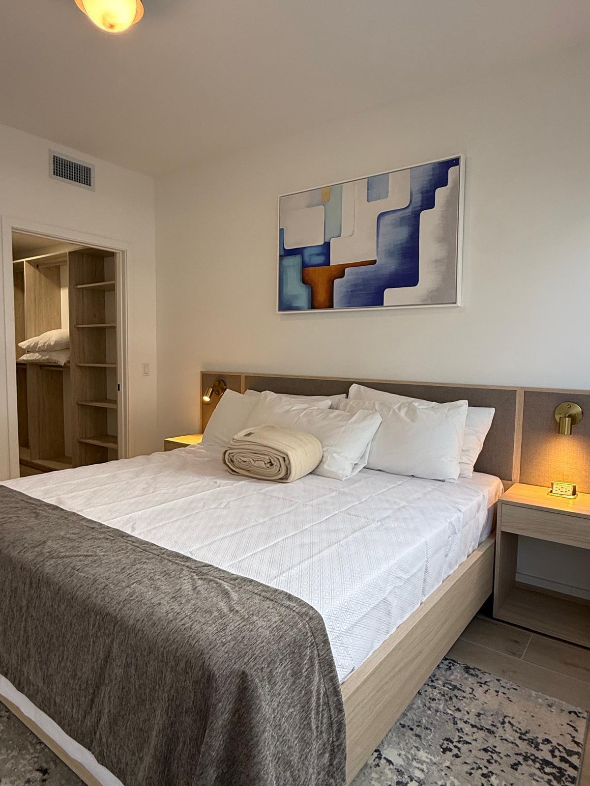 1BR – Condominium at 225 N Miami Avenue #910