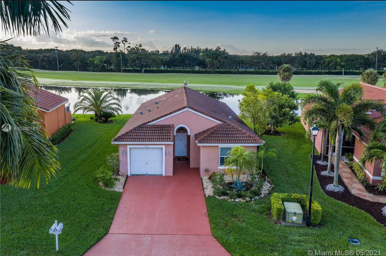 3BR – SingleFamilyResidence at 8193 Pelican Harbour Drive