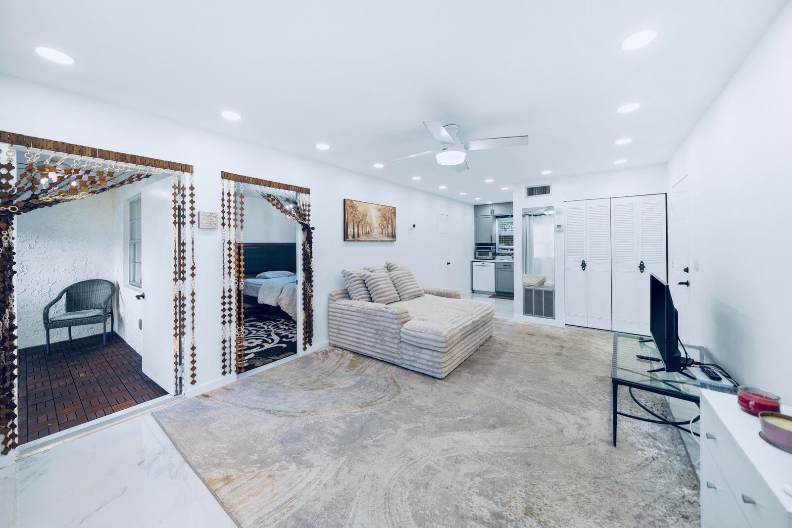 1BR – Condominium at 129 Lake Carol Drive #129
