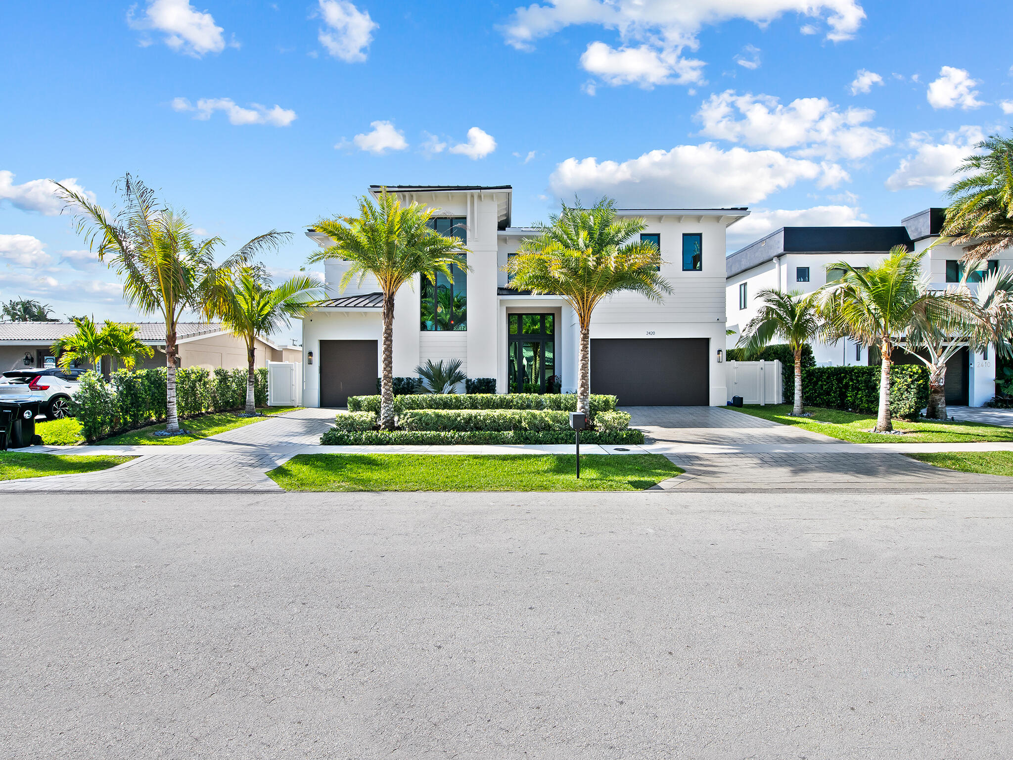 5BR – SingleFamilyResidence at 2420 NE 48th Street
