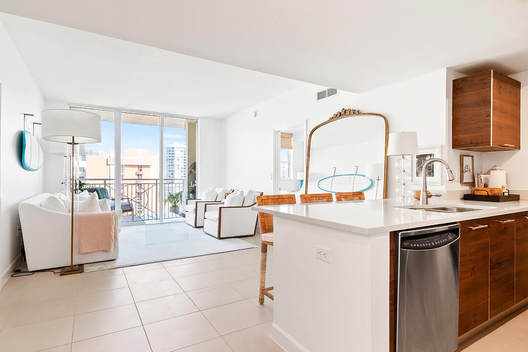 2BR – Condominium at 480 Hibiscus Street #836