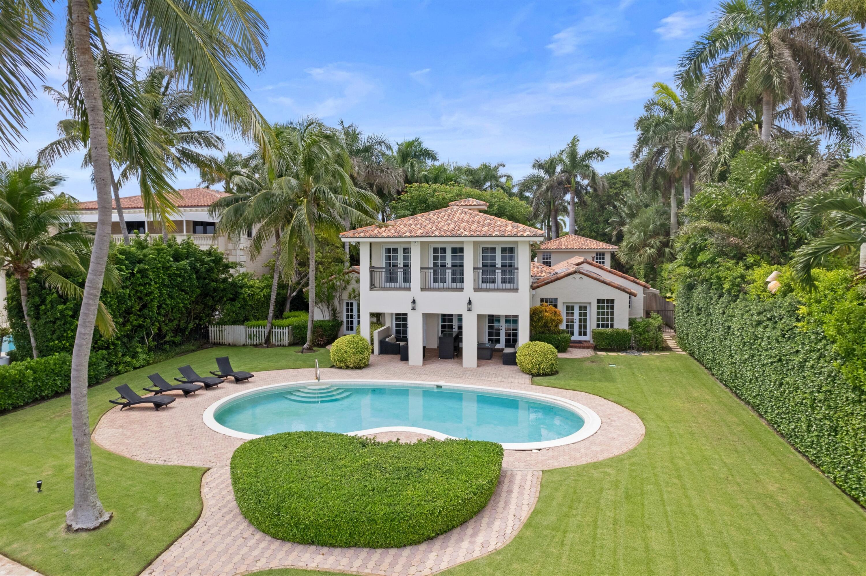 4BR – SingleFamilyResidence at 3304 N Flagler Drive