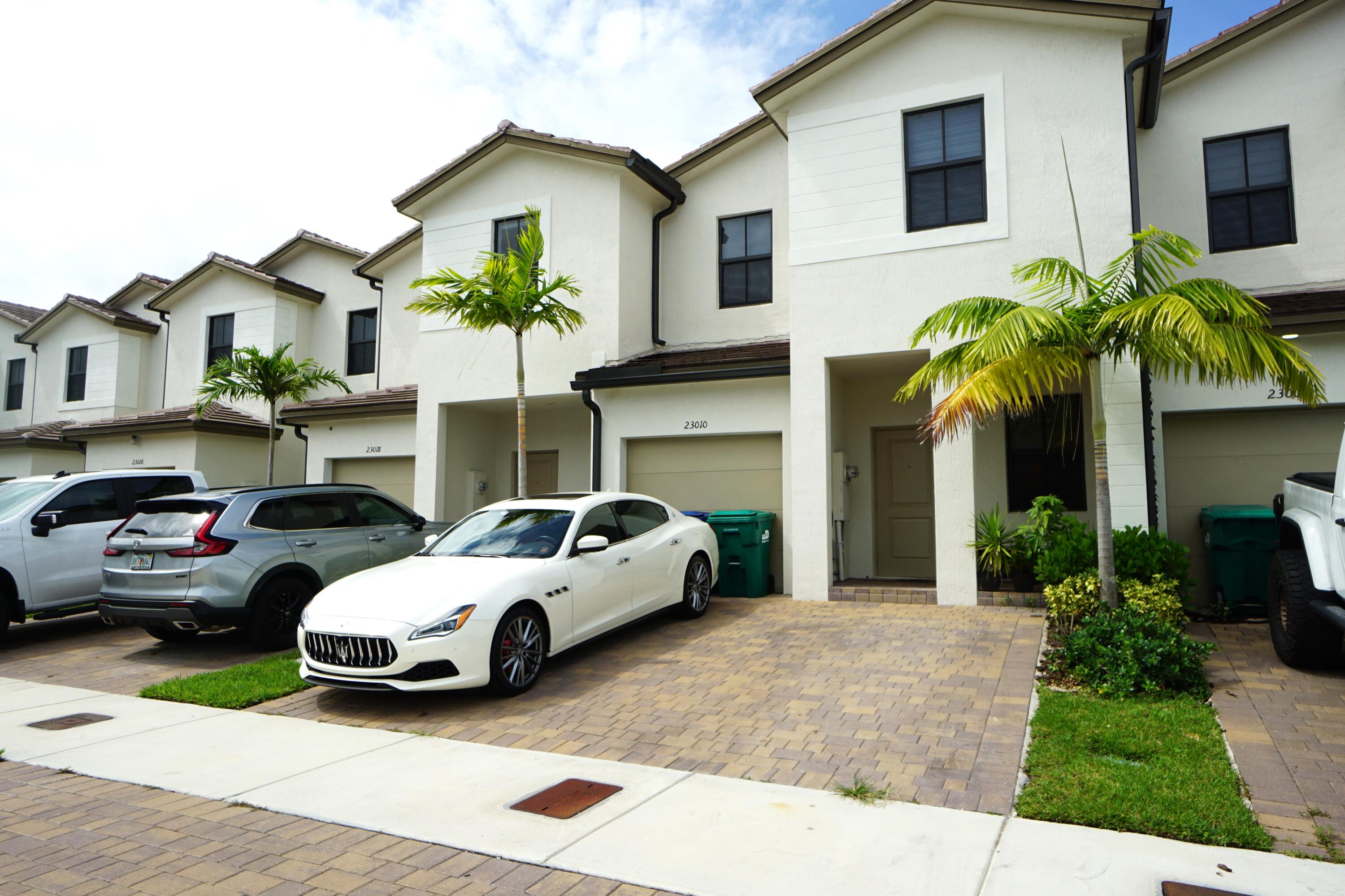 4BR – SingleFamilyResidence at 23010 SW 128th Place