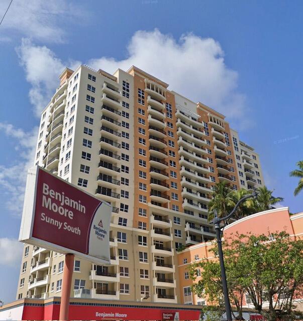 3BR – Condominium at 3232 Coral Way #1601