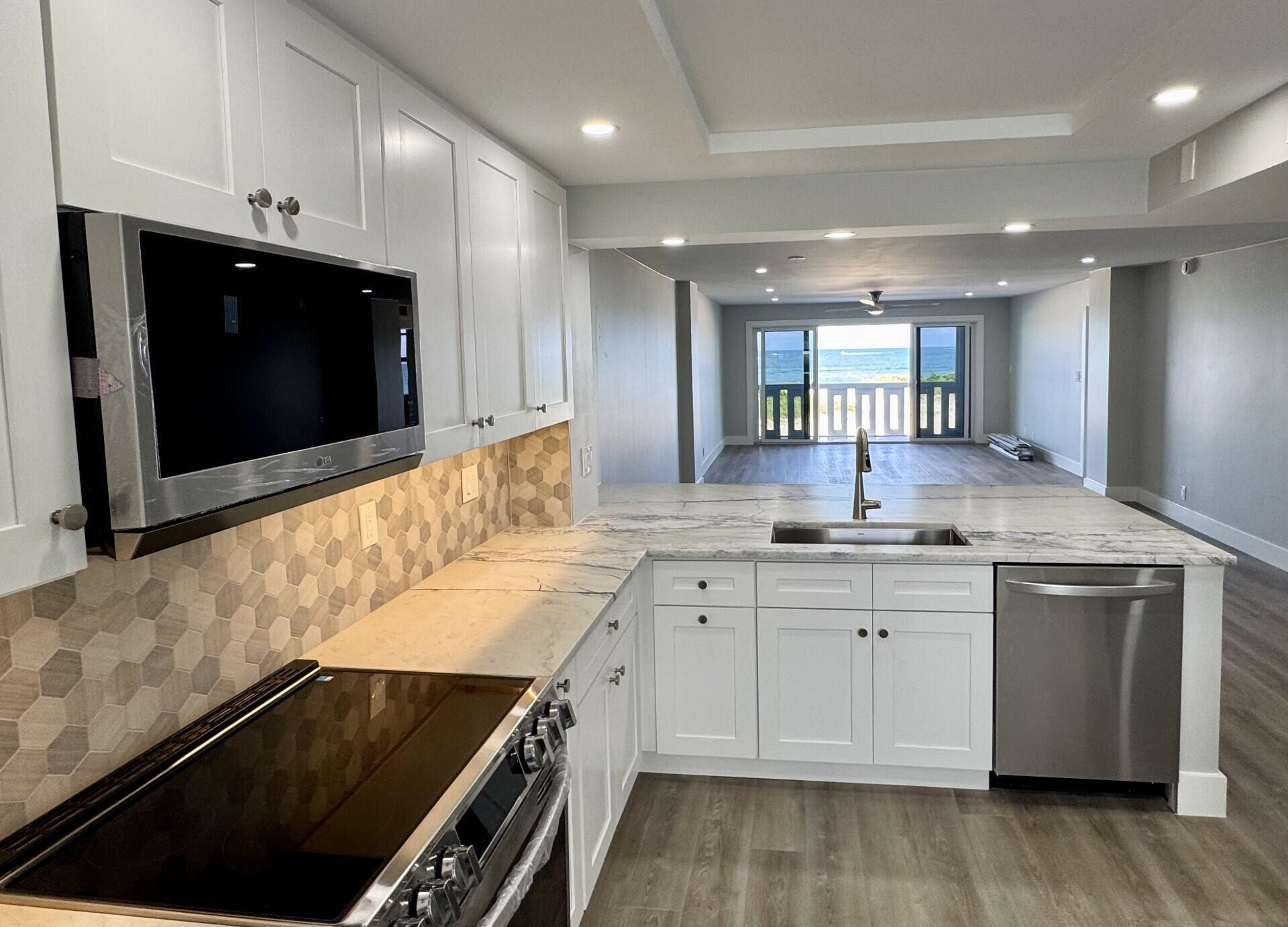 2BR – Condominium at 1012 N Ocean Boulevard #202