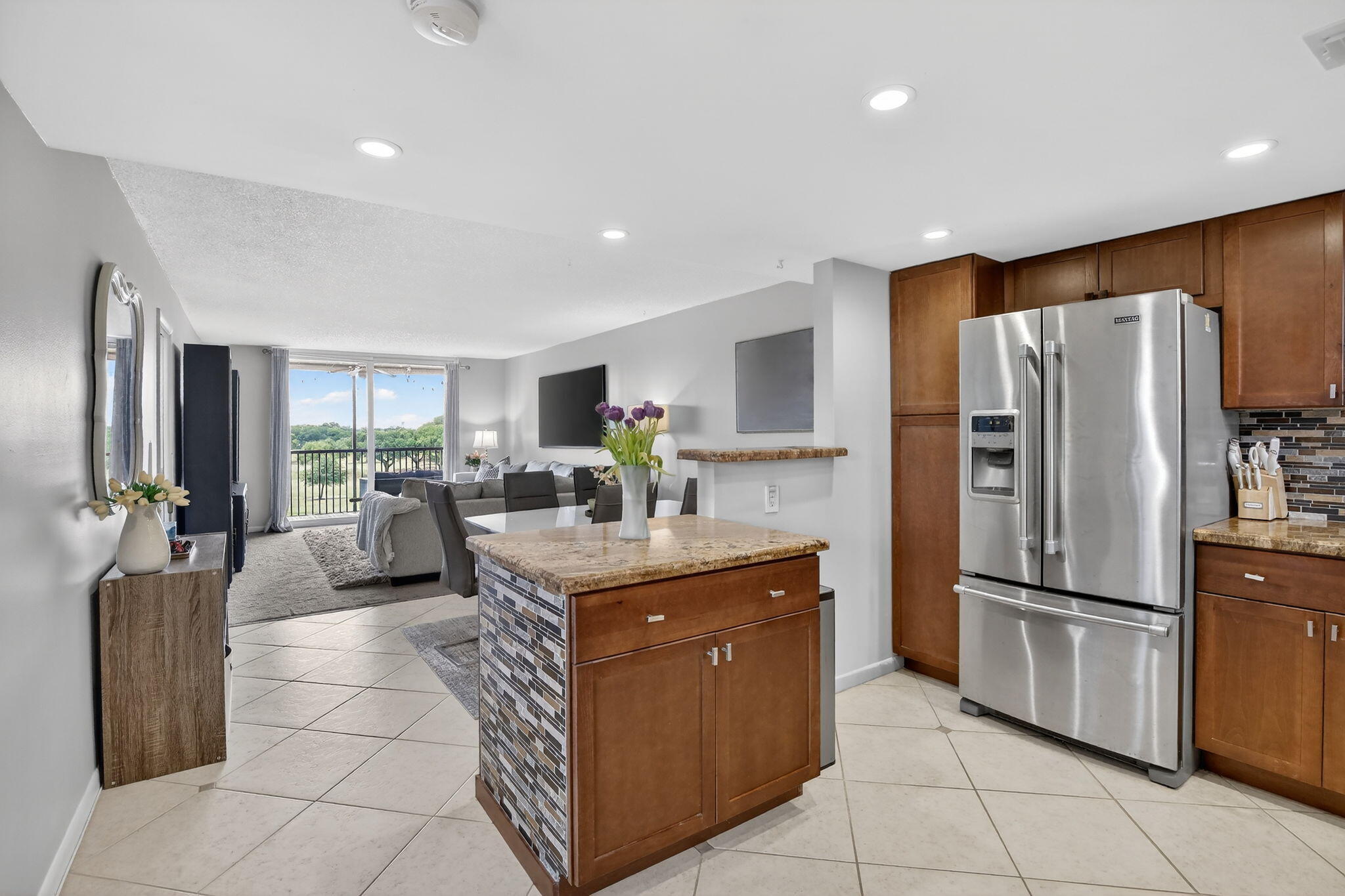 2BR – Condominium at 3001 W Rolling Hills Circle #501
