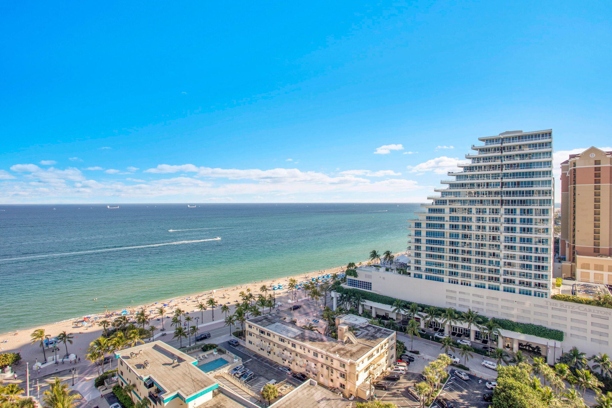 3BR – Condominium at 153 N Seabreeze Blvd #1602
