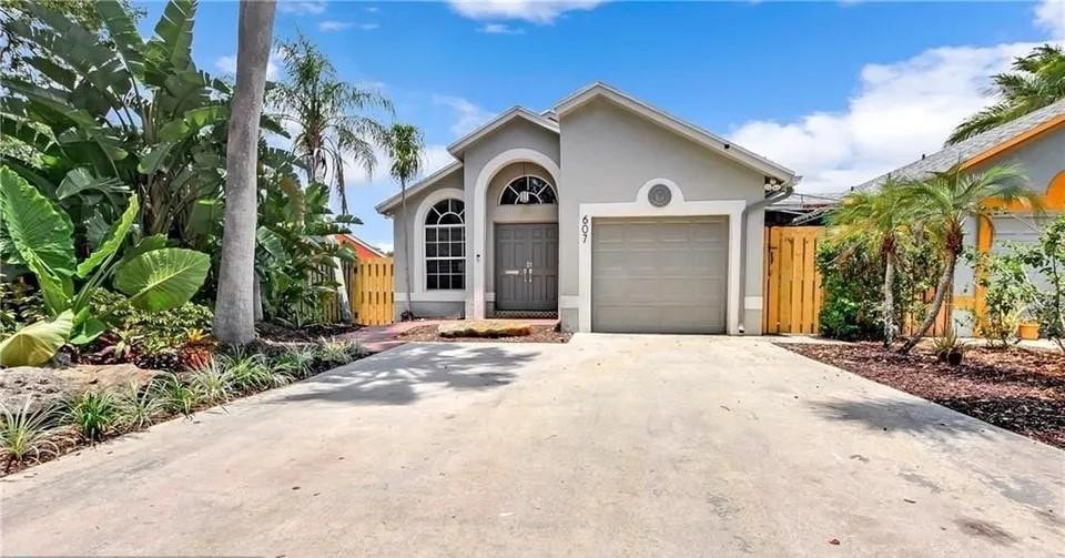 3BR – SingleFamilyResidence at 607 SW 15th Street