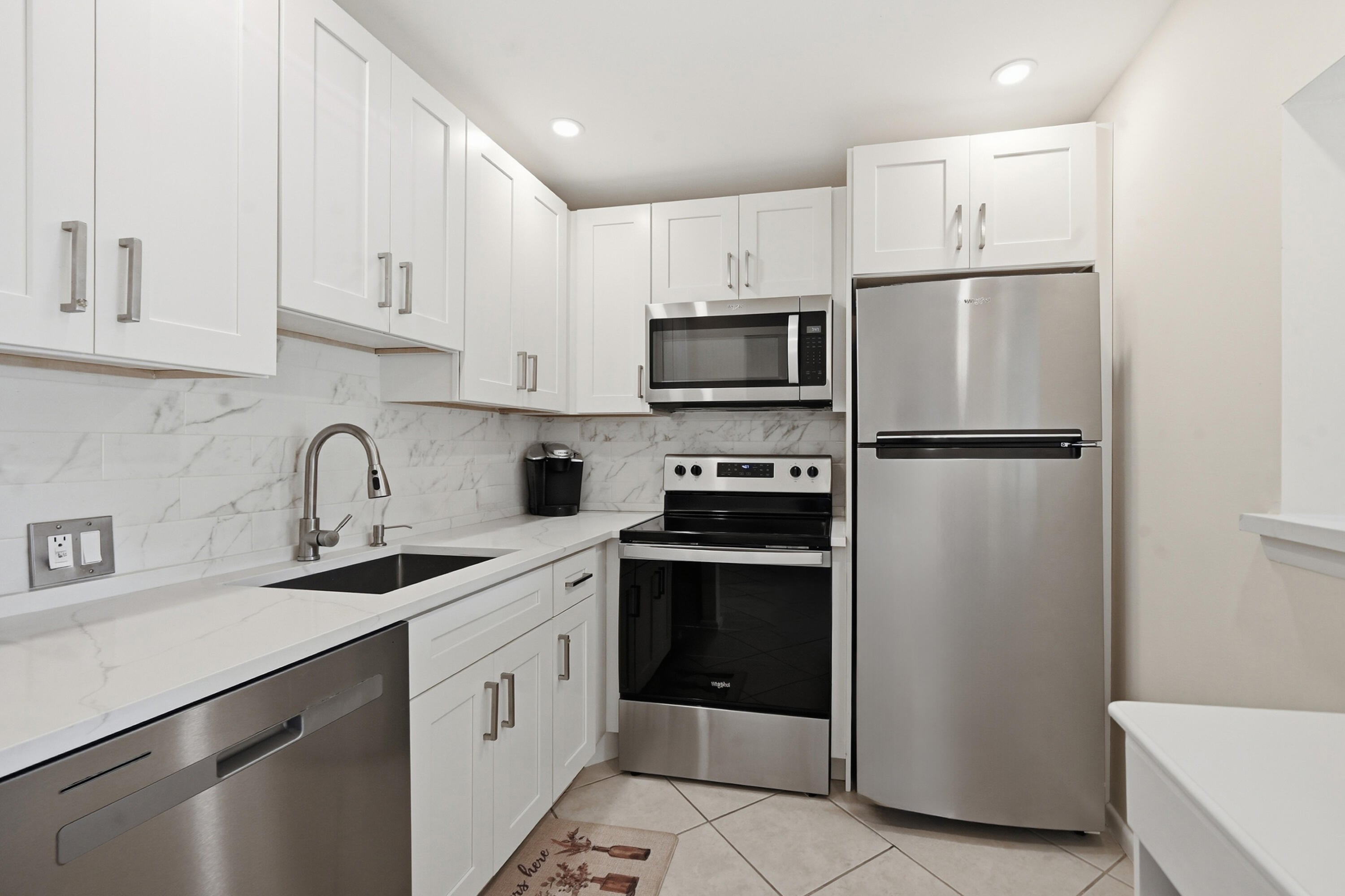 1BR – Condominium at 314 Brighton #H