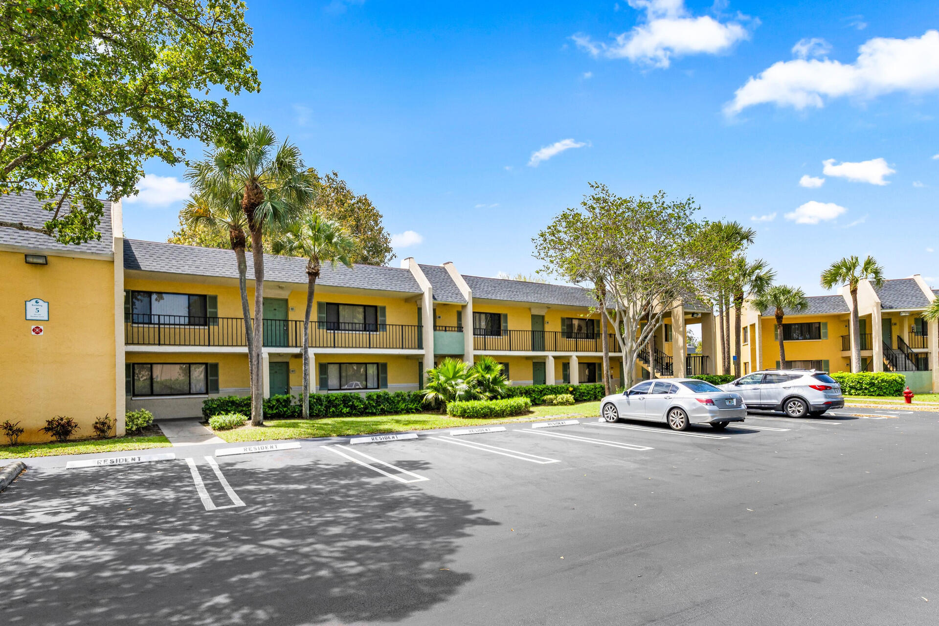 2BR – Condominium at 507 Meadows Circle