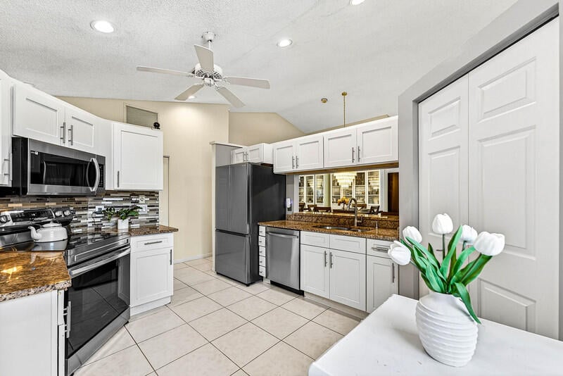 2BR – RES at 7888 Lexington Club Boulevard #B