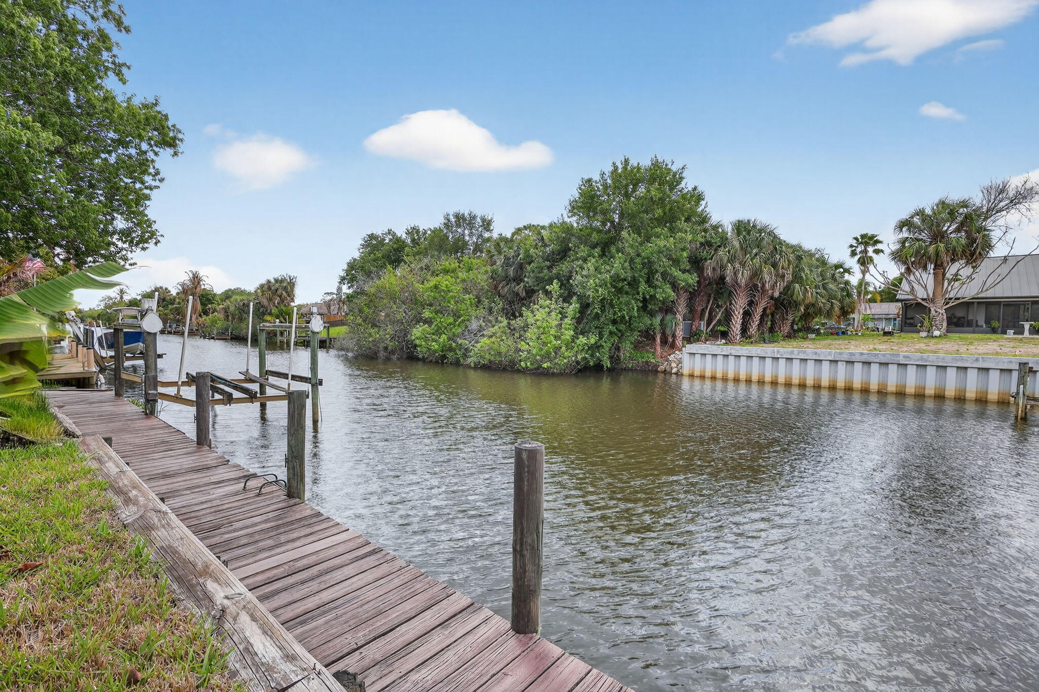3BR – SingleFamilyResidence at 320 NE Surfside Avenue