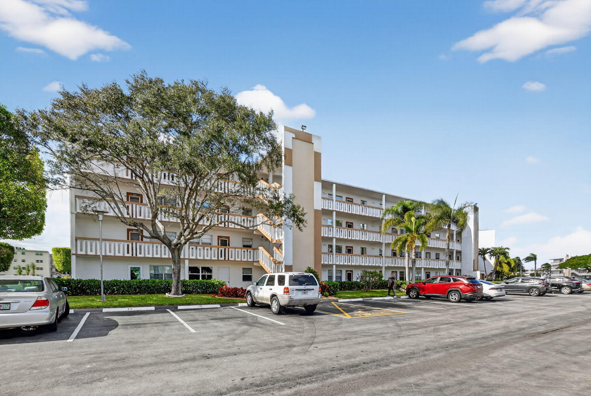 2BR – Condominium at 3080 Cornwall D