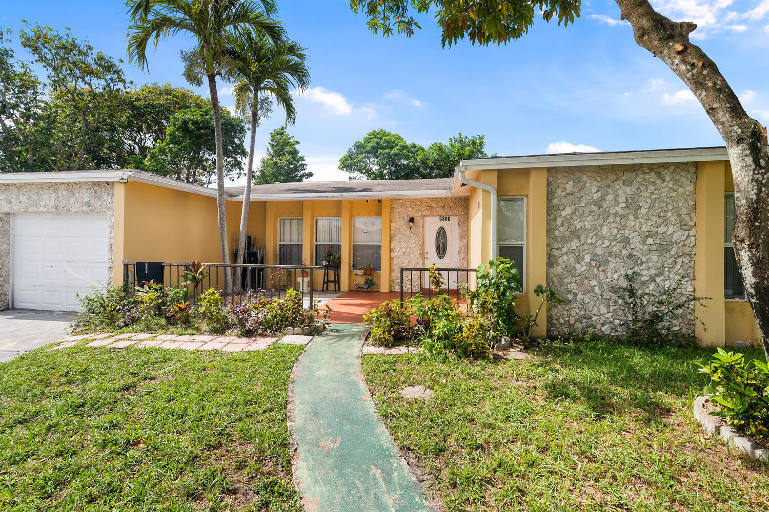 5BR – SingleFamilyResidence at 5380 SW 10th Street