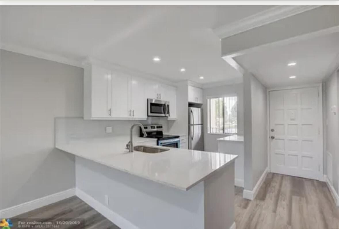 2BR – Condominium at 4110 Tivoli Court #202