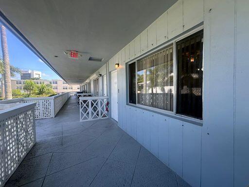 1BR – Condominium at 2170 NE 51st Court #Unit B25