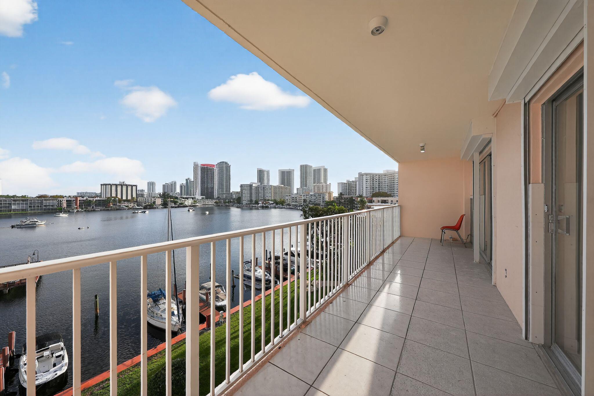 2BR – Condominium at 400 Golden Isles Drive #37