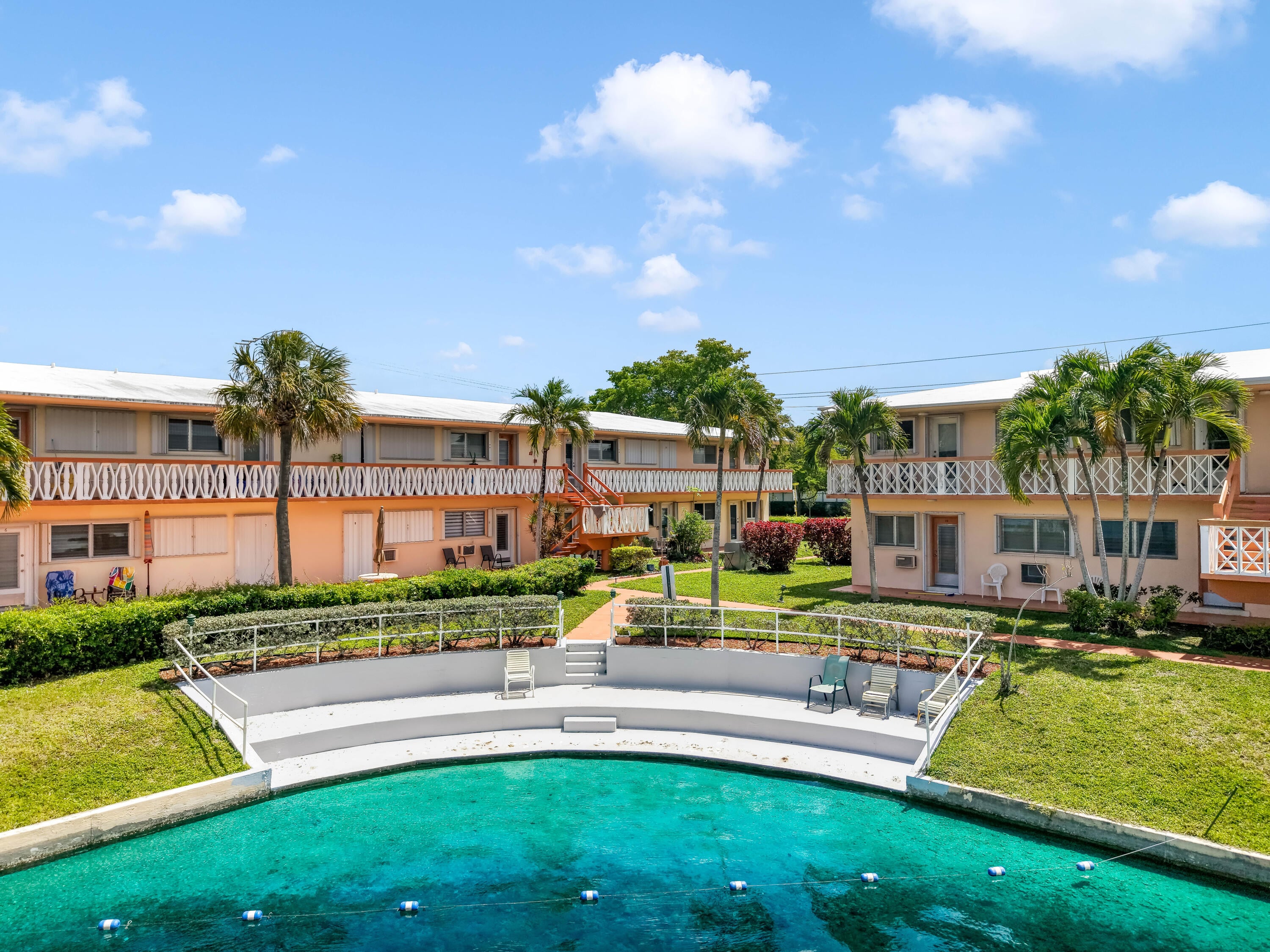 1BR – StockCooperative at 1000 SW 10th Avenue #9