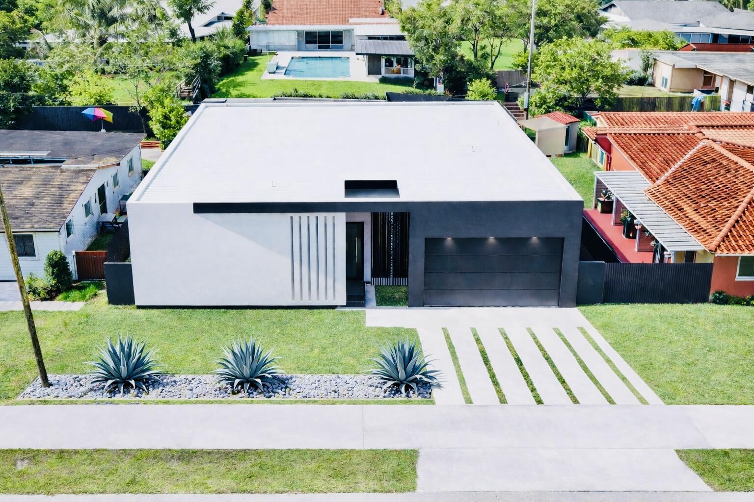 4BR – SingleFamilyResidence at 8966 SW 40th Terrace